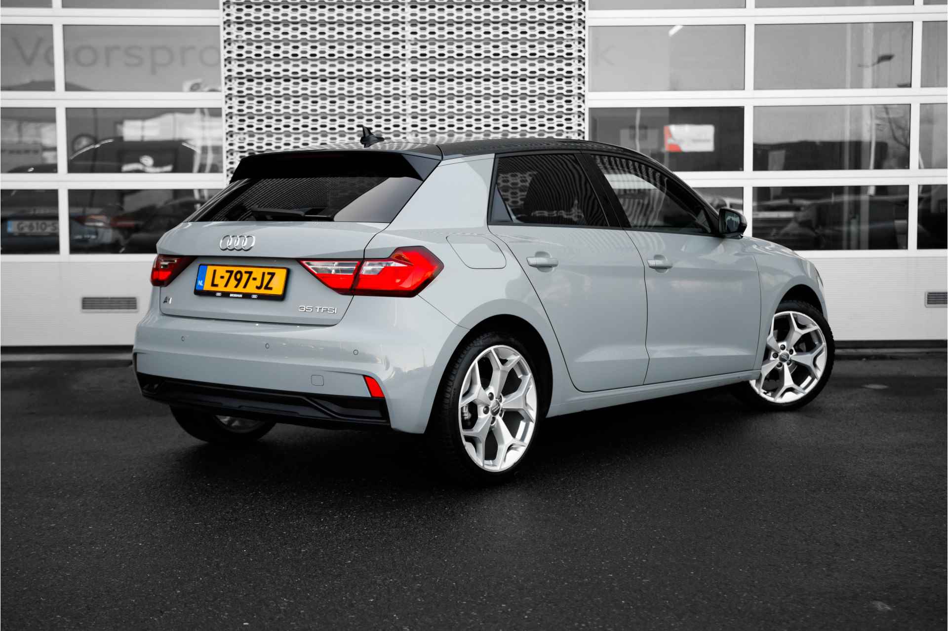 Audi A1 Sportback 35 TFSI 150pk S Line | Parkeersensoren | Stoelverwarming | 18" - 3/39