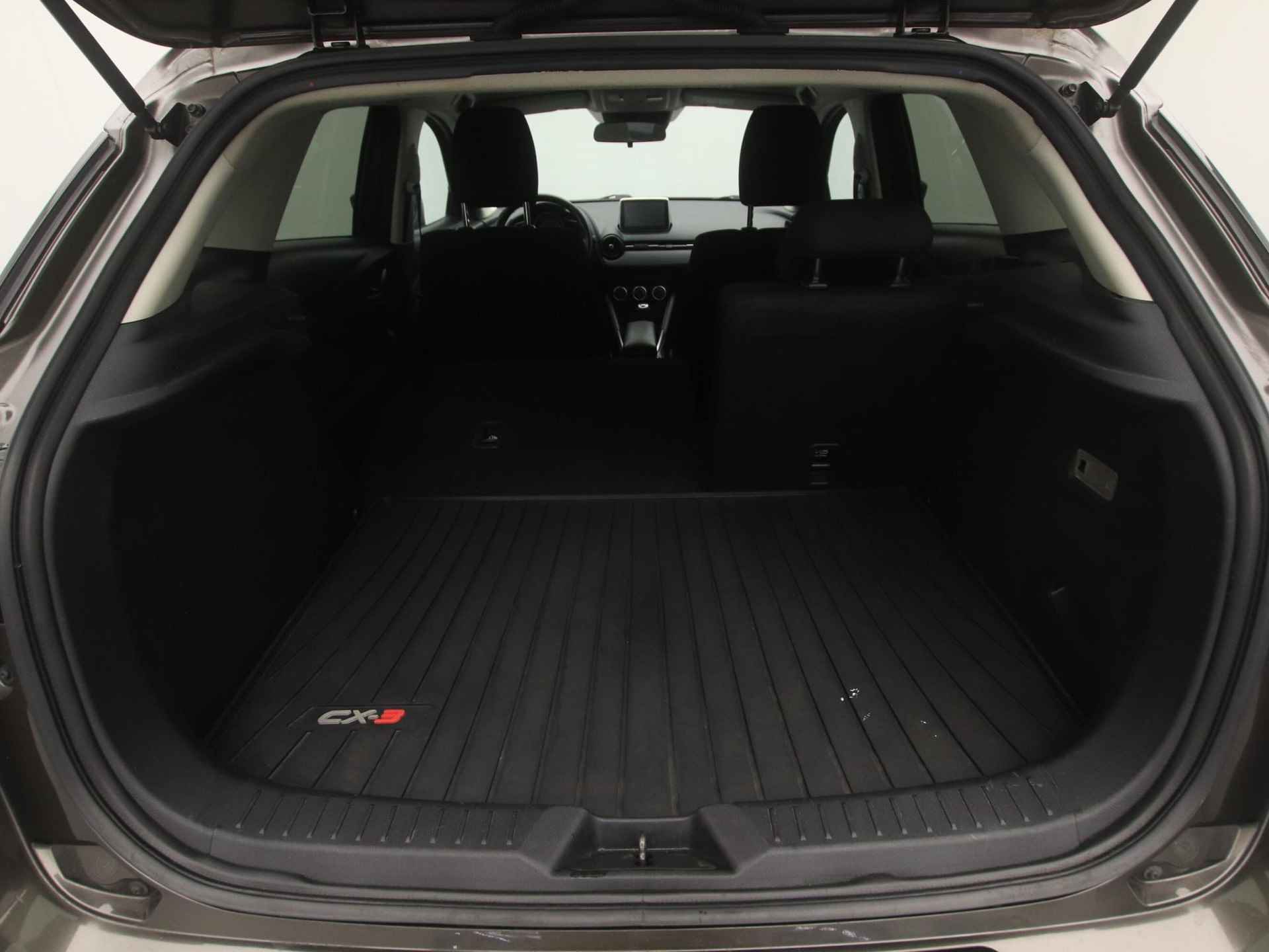 Mazda CX-3 2.0 SkyActiv-G TS+ met navigatie, Apple CarPlay, achteruitrijcamera, afneembare trekhaak en all-weather banden : dealer onderhouden - 16/43