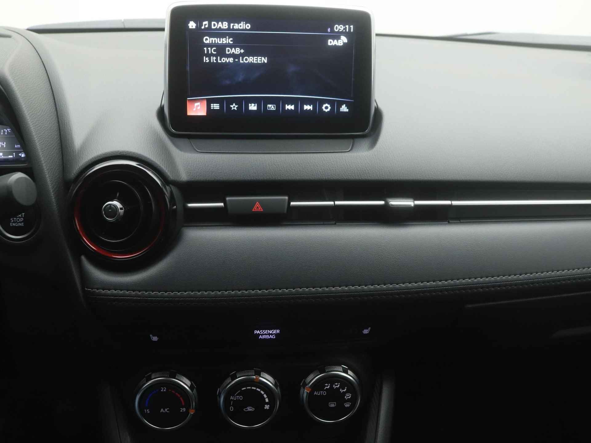 Mazda CX-3 2.0 SkyActiv-G TS+ met navigatie, Apple CarPlay, achteruitrijcamera, afneembare trekhaak en all-weather banden : dealer onderhouden - 29/43