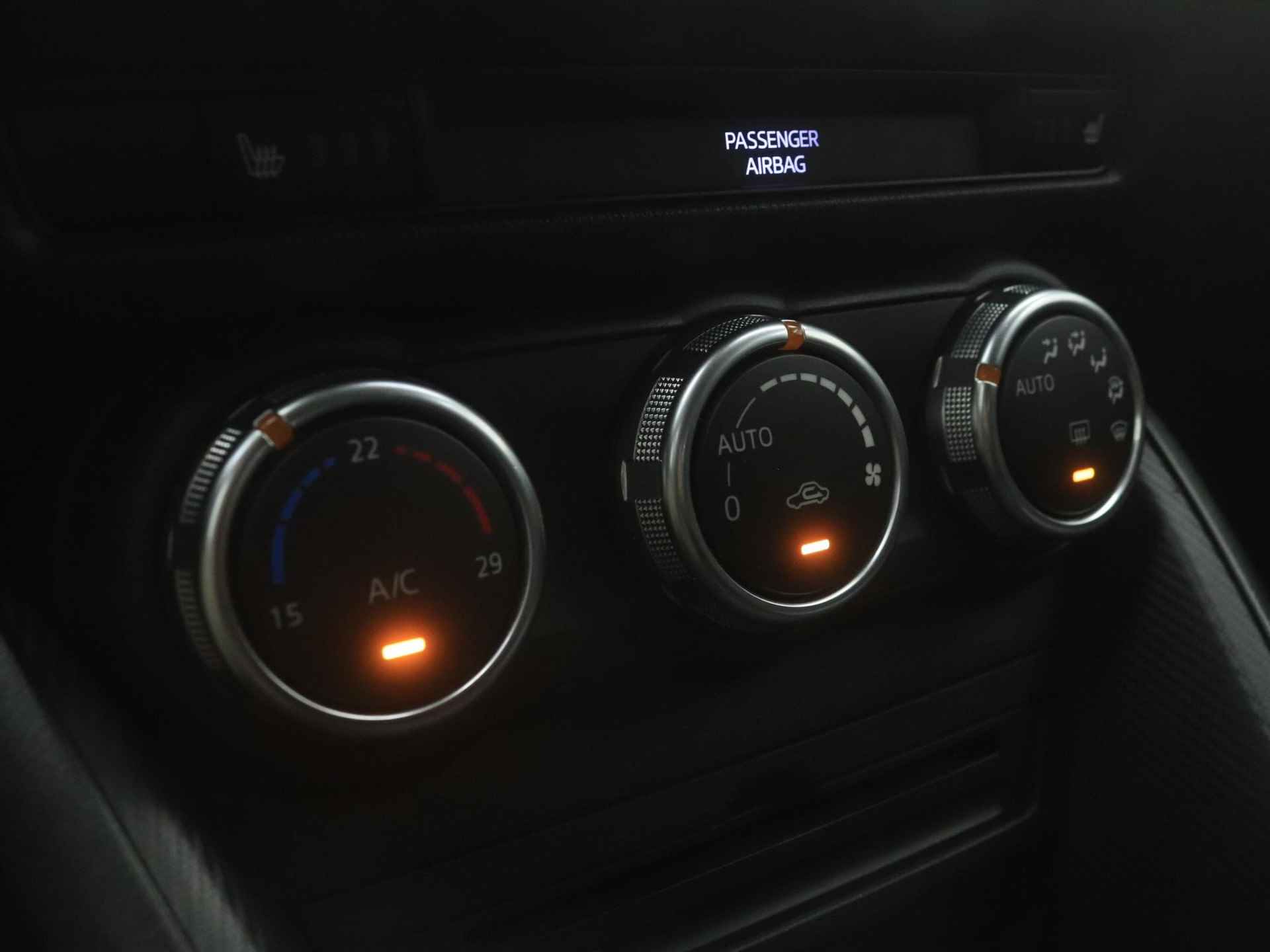 Mazda CX-3 2.0 SkyActiv-G TS+ met navigatie, Apple CarPlay, achteruitrijcamera, afneembare trekhaak en all-weather banden : dealer onderhouden - 33/43