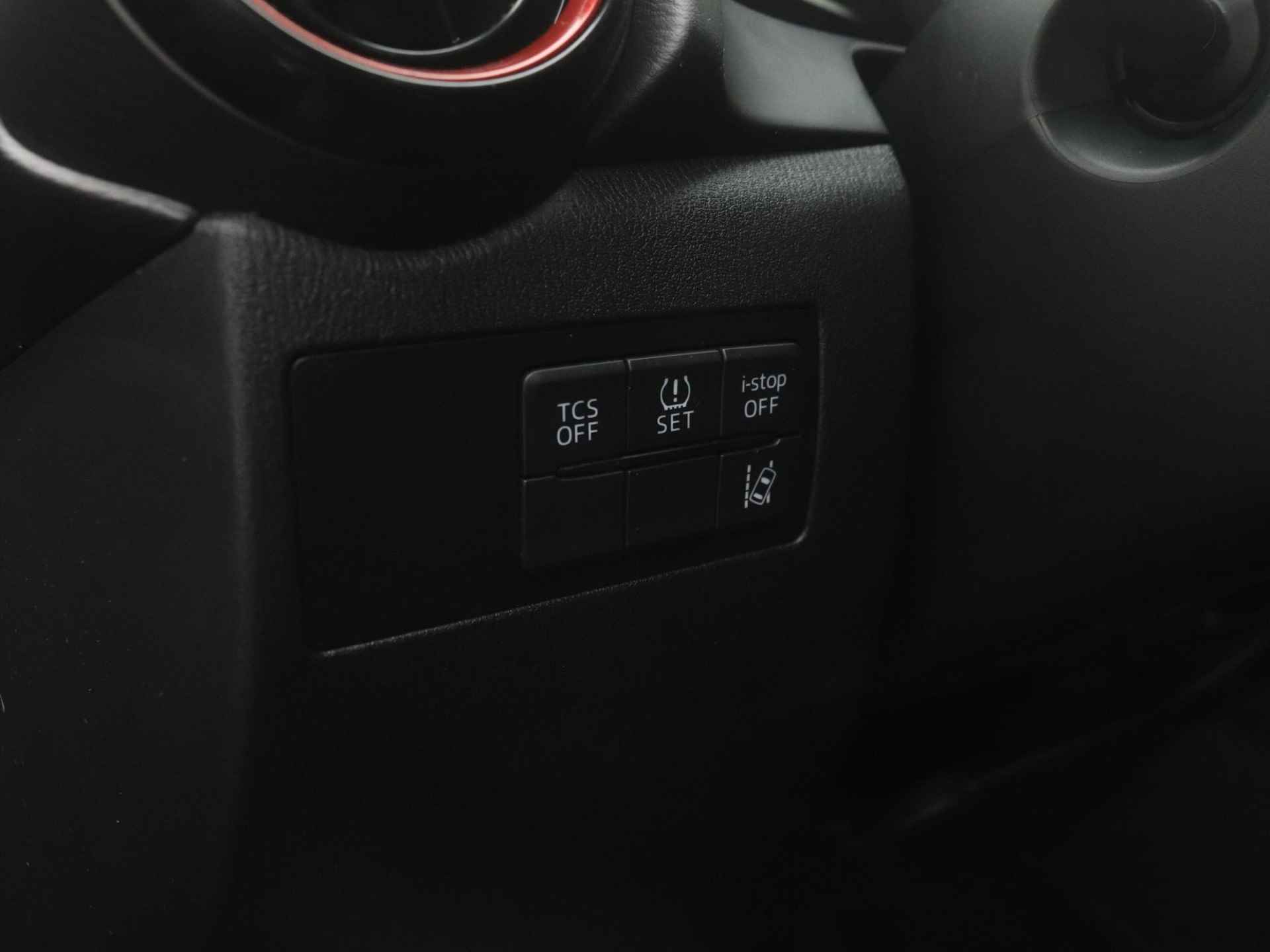 Mazda CX-3 2.0 SkyActiv-G TS+ met navigatie, Apple CarPlay, achteruitrijcamera, afneembare trekhaak en all-weather banden : dealer onderhouden - 39/43