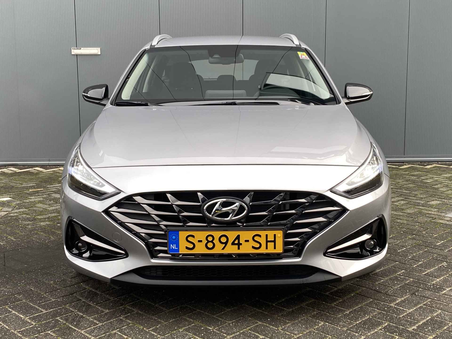 Hyundai i30 Wagon 1.0 T-GDI 120pk MHEV Comfort Smart | Camera | Climate | Keyless | NL. Auto | Full Led | Navigatie | 16" Lichtmetaal | Park - 4/30