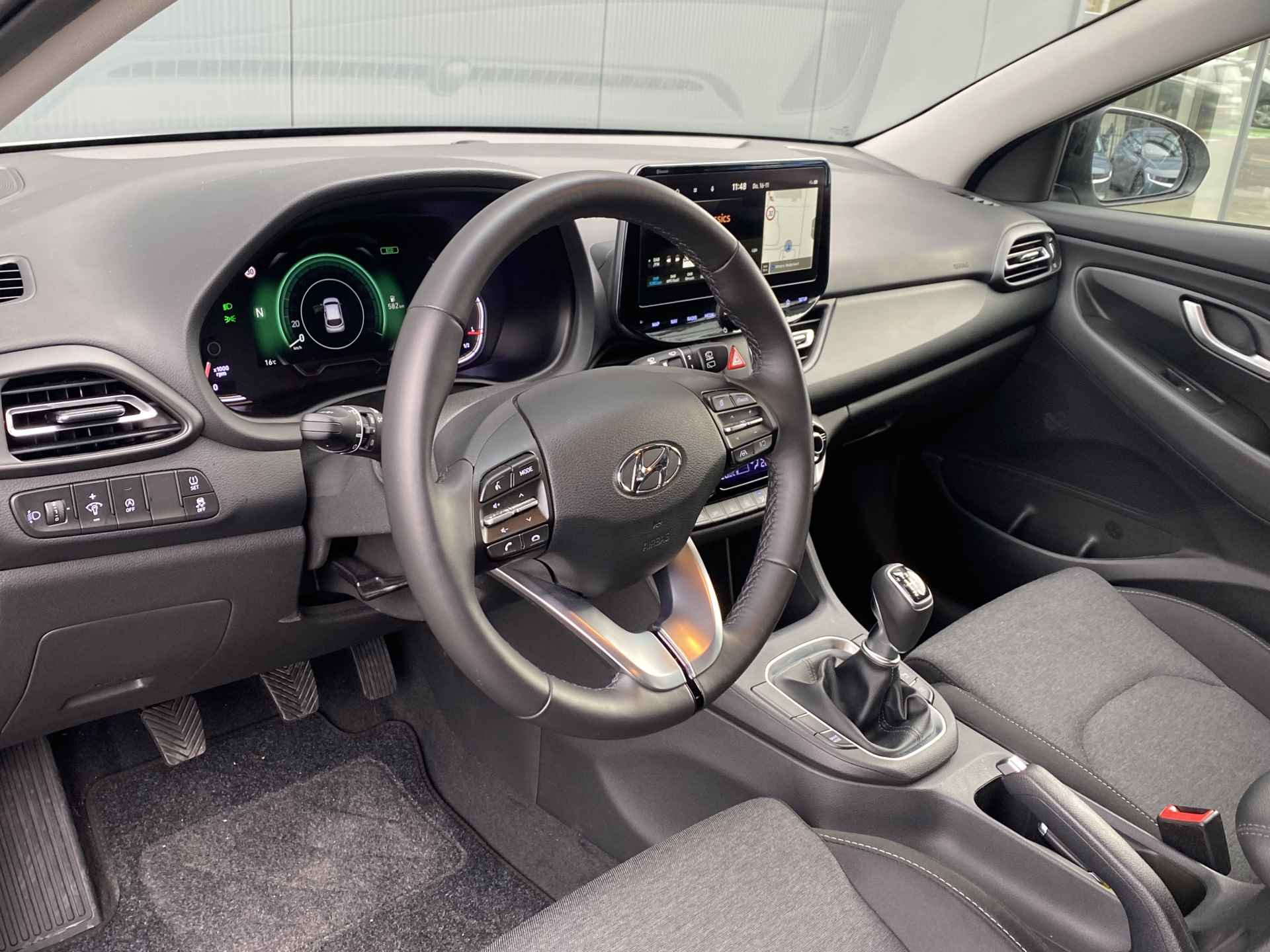 Hyundai i30 Wagon 1.0 T-GDI 120pk MHEV Comfort Smart | Camera | Climate | Keyless | NL. Auto | Full Led | Navigatie | 16" Lichtmetaal | Park - 15/30