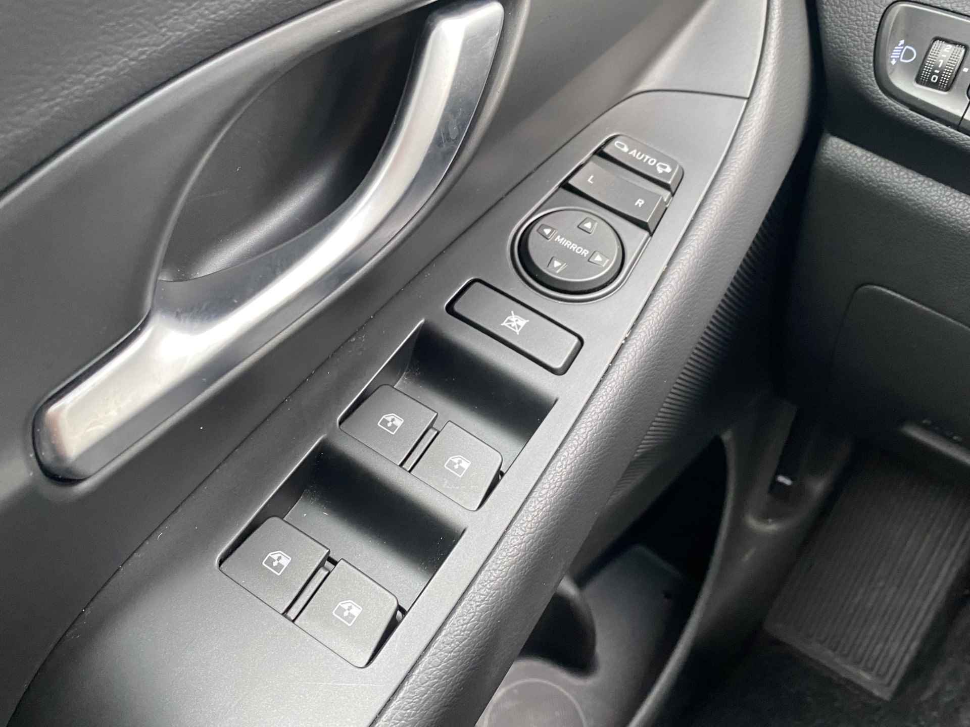 Hyundai i30 Wagon 1.0 T-GDI 120pk MHEV Comfort Smart | Camera | Climate | Keyless | NL. Auto | Full Led | Navigatie | 16" Lichtmetaal | Park - 16/30