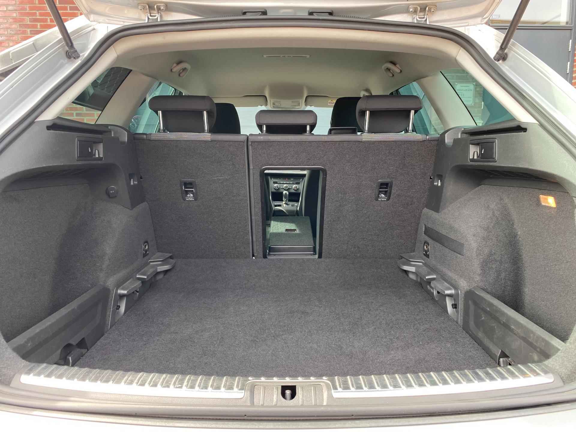 Seat Leon ST 116 PK STI Style Business Intense | Automaat | LED | Apple CarPlay | Navi | Garantie - 13/37