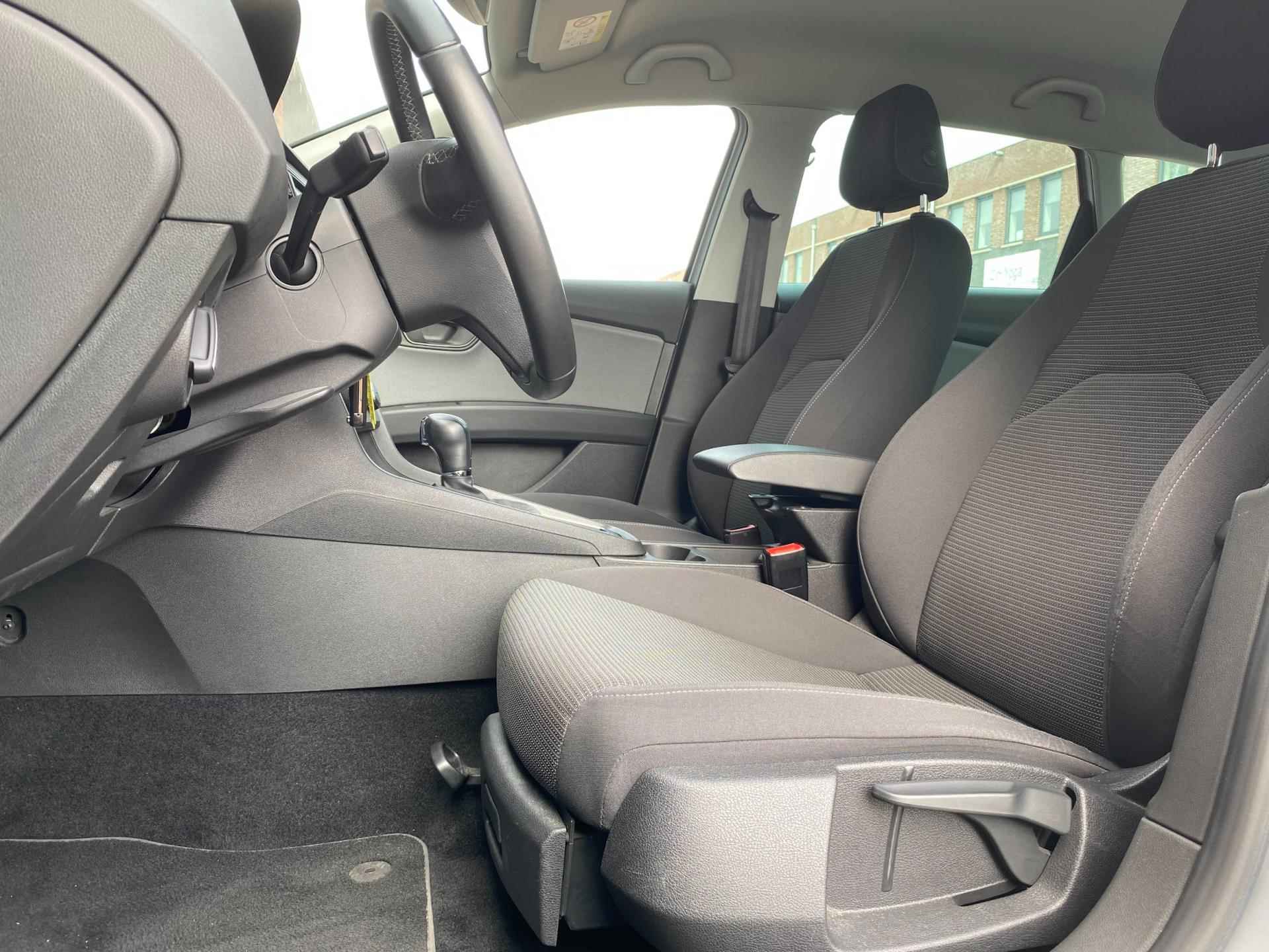 Seat Leon ST 116 PK STI Style Business Intense | Automaat | LED | Apple CarPlay | Navi | Garantie - 29/37