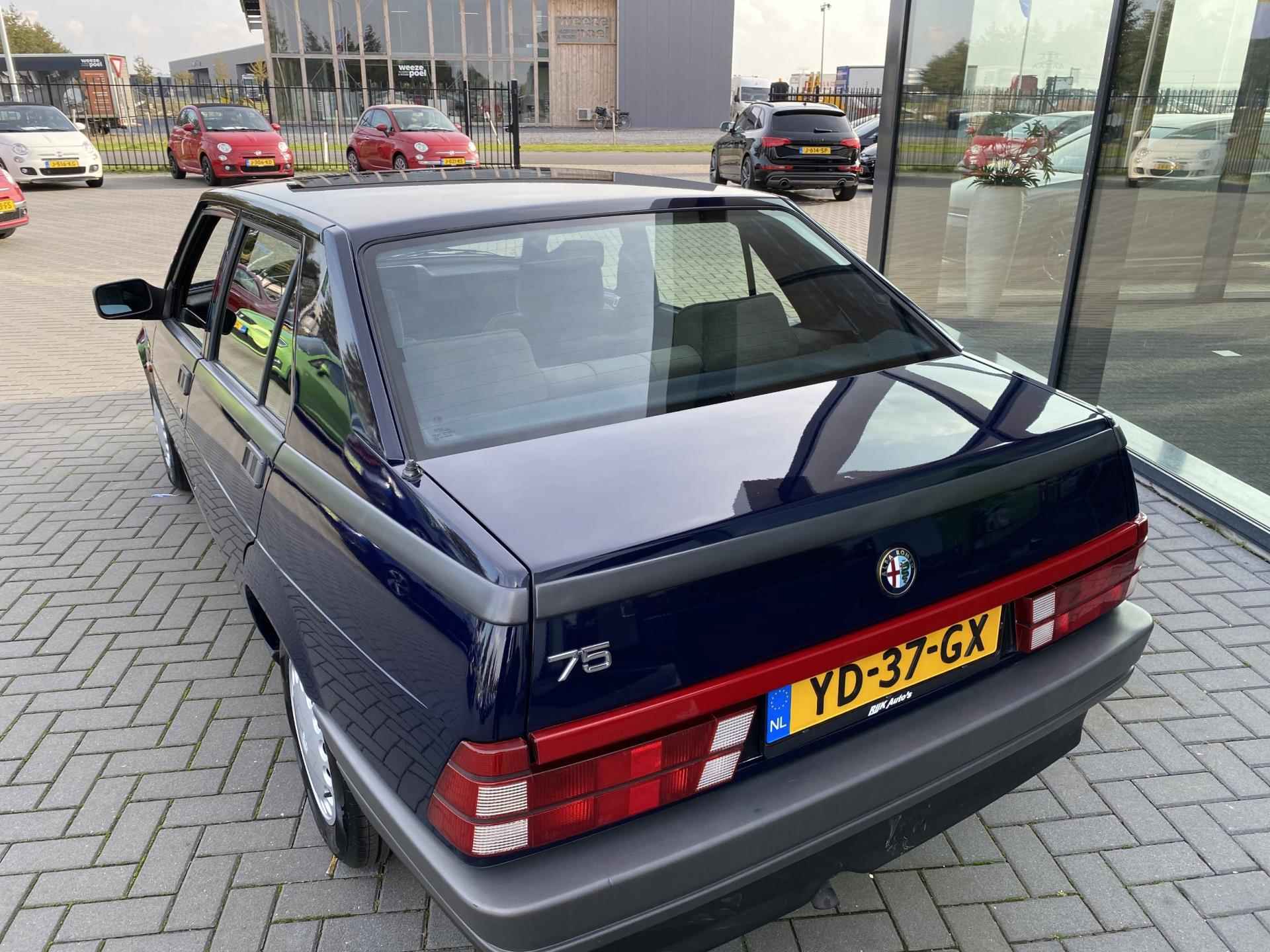 Alfa Romeo 75 1.8 Super Staat * NAP * NL Auto - 16/32