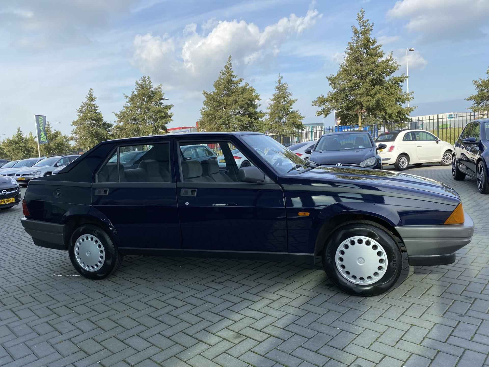 Alfa Romeo 75 1.8 Super Staat * NAP * NL Auto - 23/32