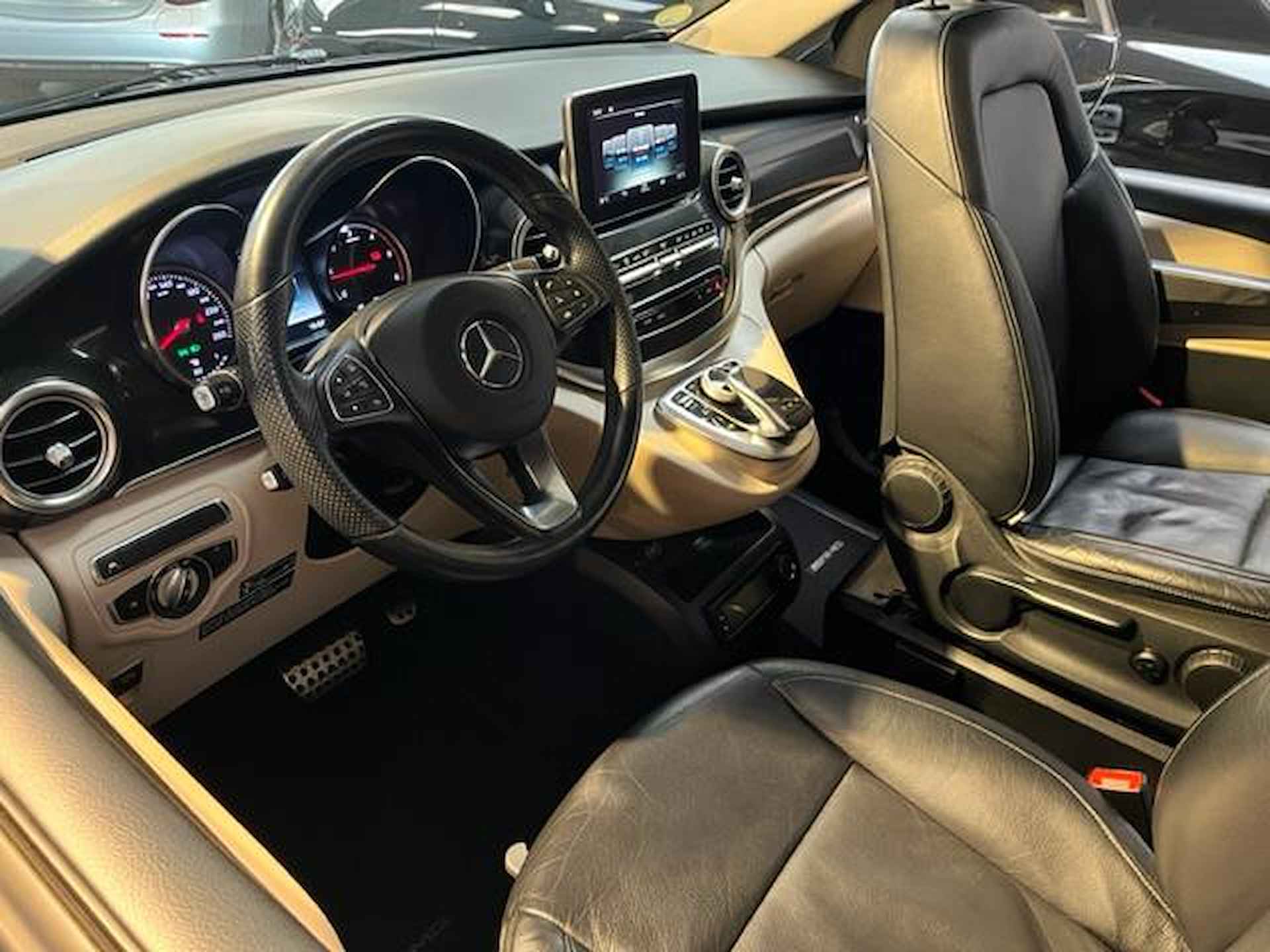 Mercedes-Benz  MARCO POLO V 250 d Adaptive Cruise Control | Leer | 4 slaapplaatsen - 4/23