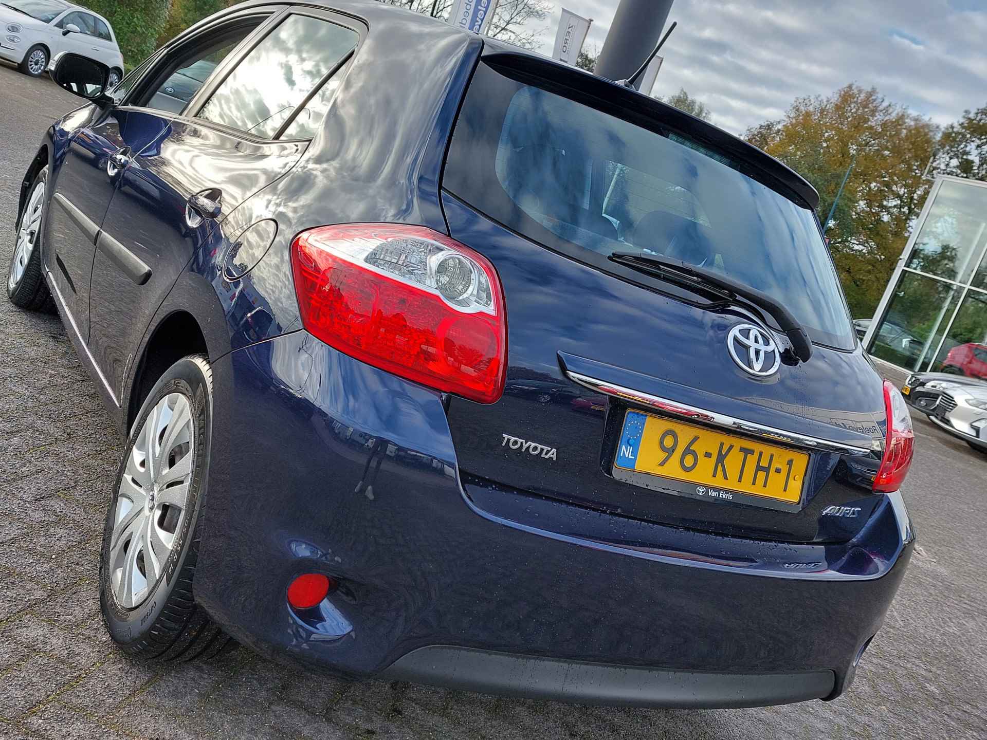 Toyota Auris 1.3 16v 101pk Aspiration 5-Deurs | Origineel NL | Navi | Clima | Cruise | Bluetooth Carkit+Streaming | Elek.Inklap.Spiegels | Cv+Ab | Stuurbekrachtiging - 33/36