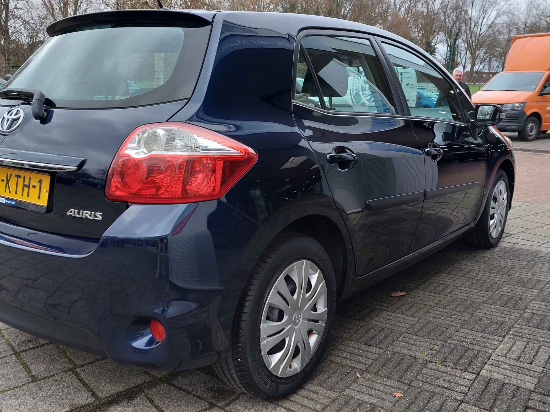 Toyota Auris 1.3 16v 101pk Aspiration 5-Deurs | Origineel NL | Navi | Clima | Cruise | Bluetooth Carkit+Streaming | Elek.Inklap.Spiegels | Cv+Ab | Stuurbekrachtiging - 36/43