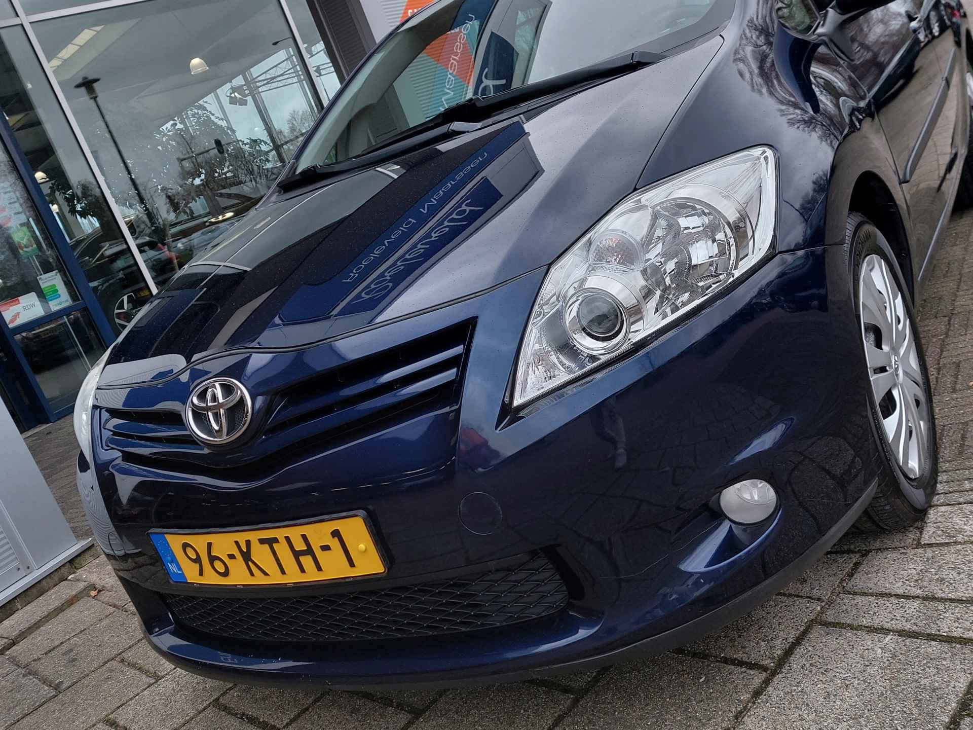 Toyota Auris 1.3 16v 101pk Aspiration 5-Deurs | Origineel NL | Navi | Clima | Cruise | Bluetooth Carkit+Streaming | Elek.Inklap.Spiegels | Cv+Ab | Stuurbekrachtiging - 38/43