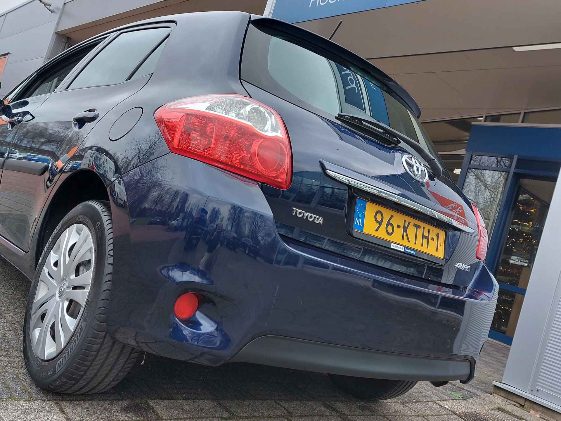 Toyota Auris 1.3 16v 101pk Aspiration 5-Deurs | Origineel NL | Navi | Clima | Cruise | Bluetooth Carkit+Streaming | Elek.Inklap.Spiegels | Cv+Ab | Stuurbekrachtiging - 43/43