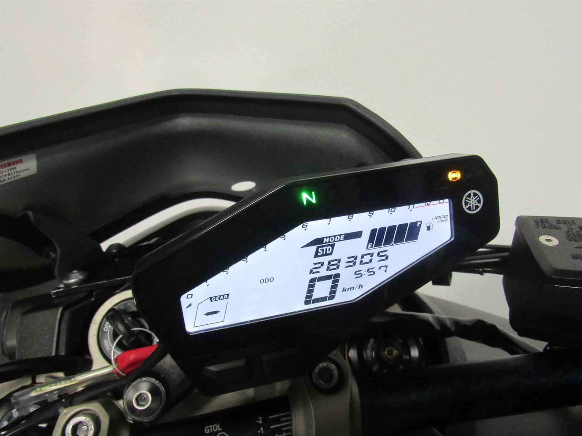 YAMAHA MT-09 SPORT TRACKER - 2016 - 5/12