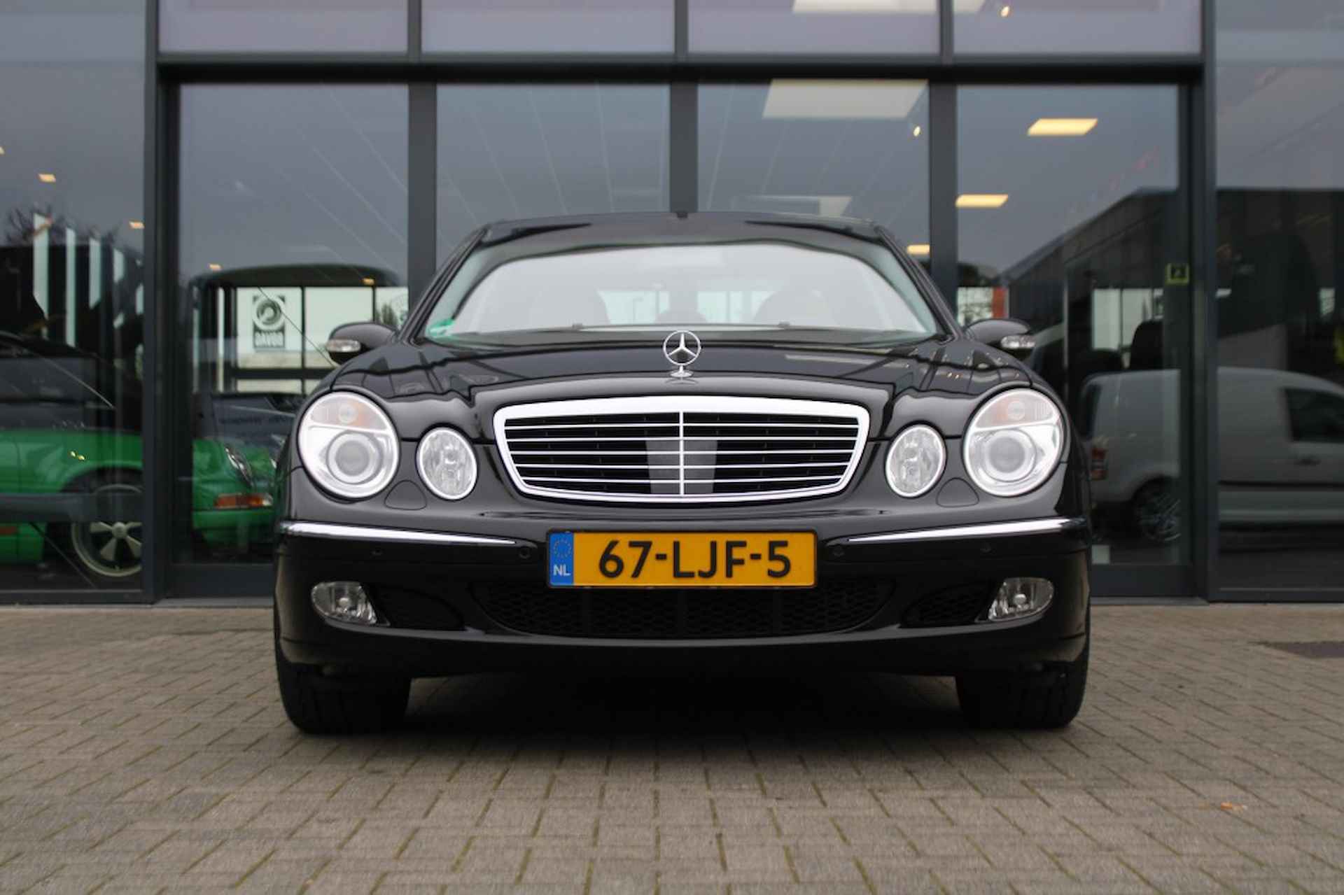 MERCEDES-BENZ E-klasse 500 ELEGANCE V8 / Youngtimer / Unieke staat - 3/62