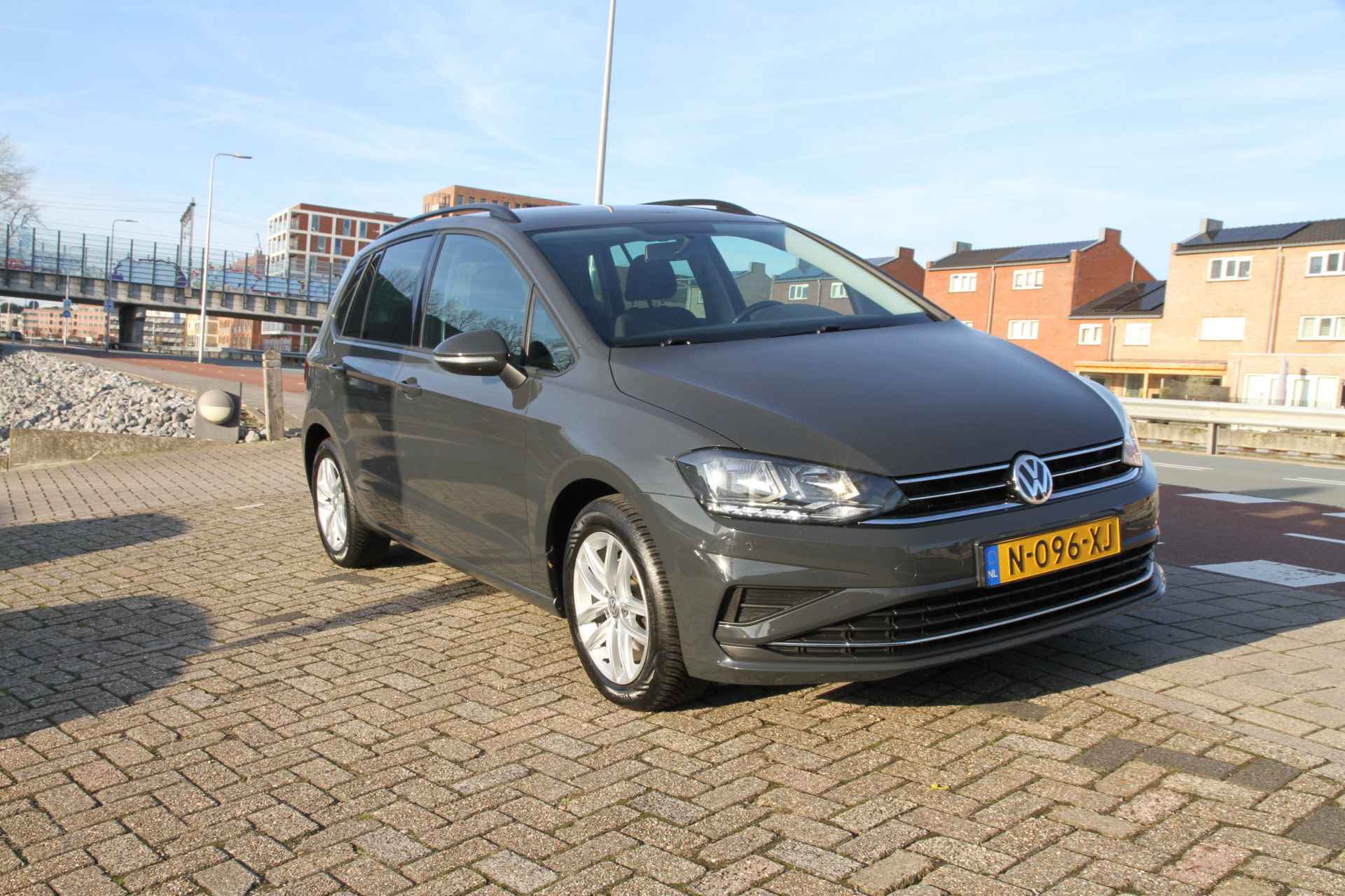 Volkswagen Golf Sportsvan 1.0 TSI Trendline incl. 12 Mnd BOVAG Garantie - 29/30