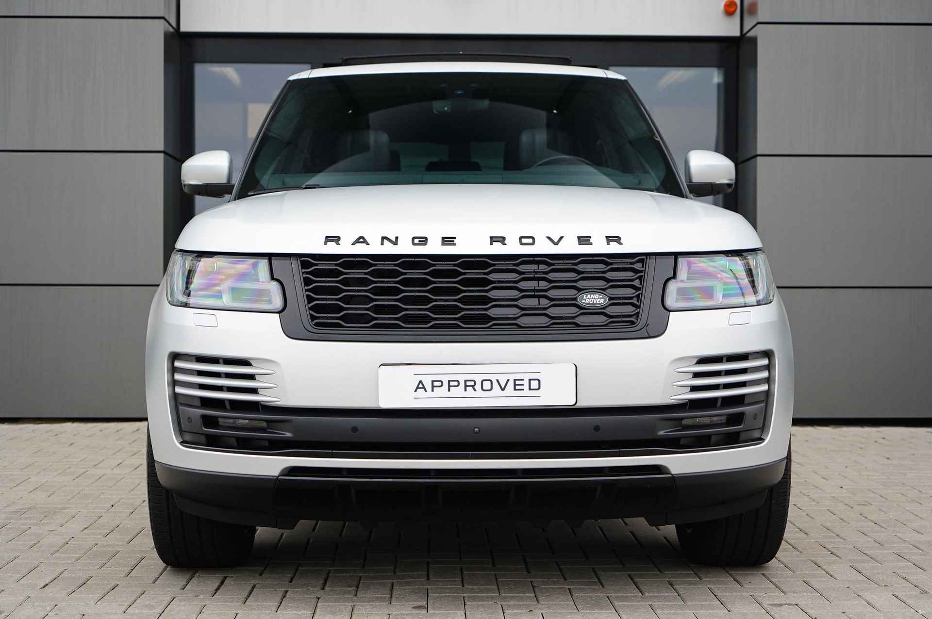 Land Rover Range Rover 2.0 P400e Limited Edition | 2 jaar garantie | SVO Palette Silver | Black Pack | Schuifdak - 2/29