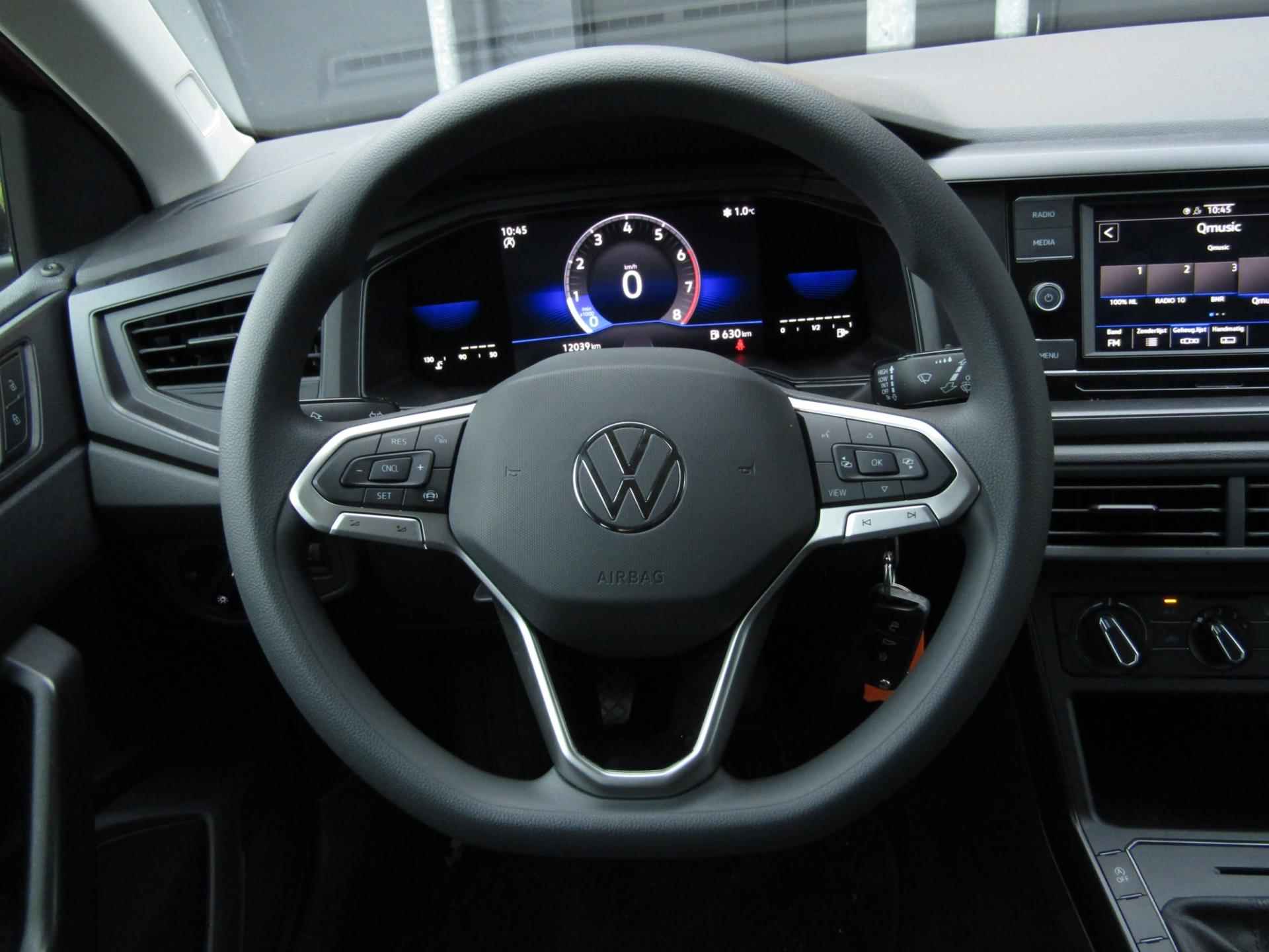Volkswagen POLO 1.0 80pk MODEL 2022 | * VIRTUAL COCKPIT * APPLE CARPLAY * BLUETOOTH * PARKEERSENSOREN * NAVI BIJ APP * - 7/24