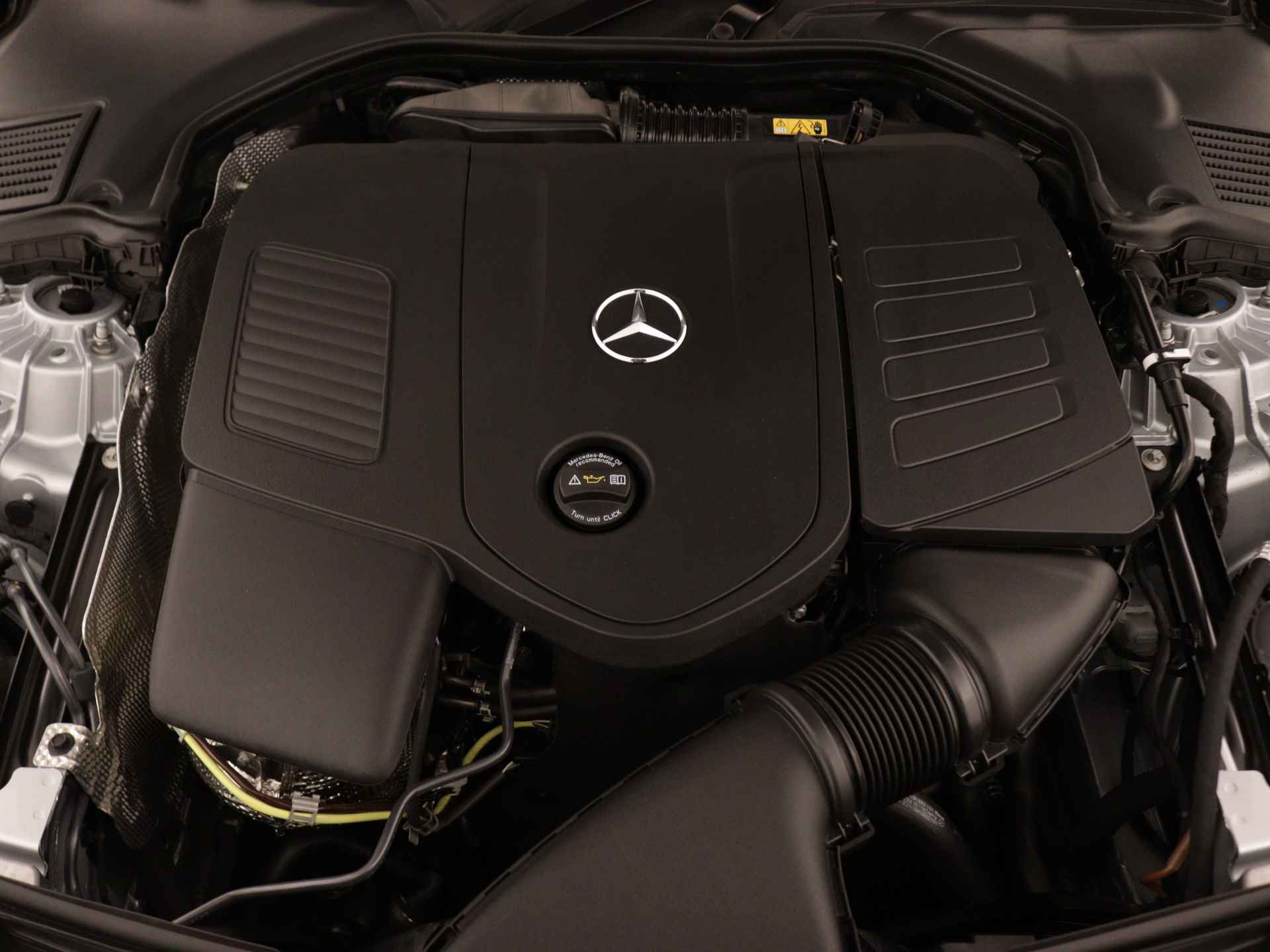 Mercedes-Benz CLE Cabriolet 200 AMG Line | ENERGIZING-pakket Plus | Rijassistentiepakket Plus | Premium Plus pakket | USB-pakket plus | Burmester® 3D surround sound system | Dashcam | MBUX Augmented reality voor navigatie | - 37/40