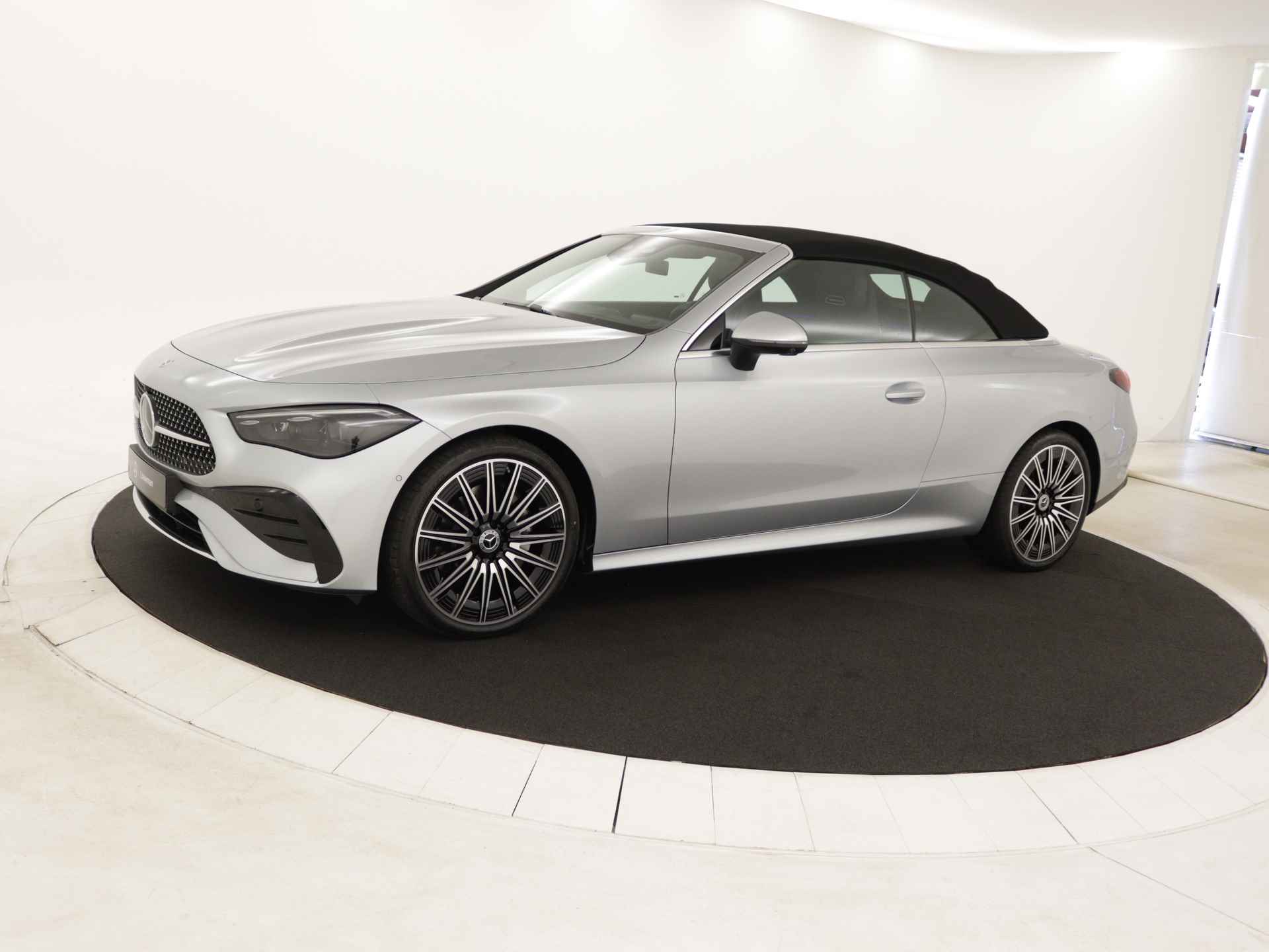 Mercedes-Benz CLE Cabriolet 200 AMG Line | ENERGIZING-pakket Plus | Rijassistentiepakket Plus | Premium Plus pakket | USB-pakket plus | Burmester® 3D surround sound system | Dashcam | MBUX Augmented reality voor navigatie | - 40/40