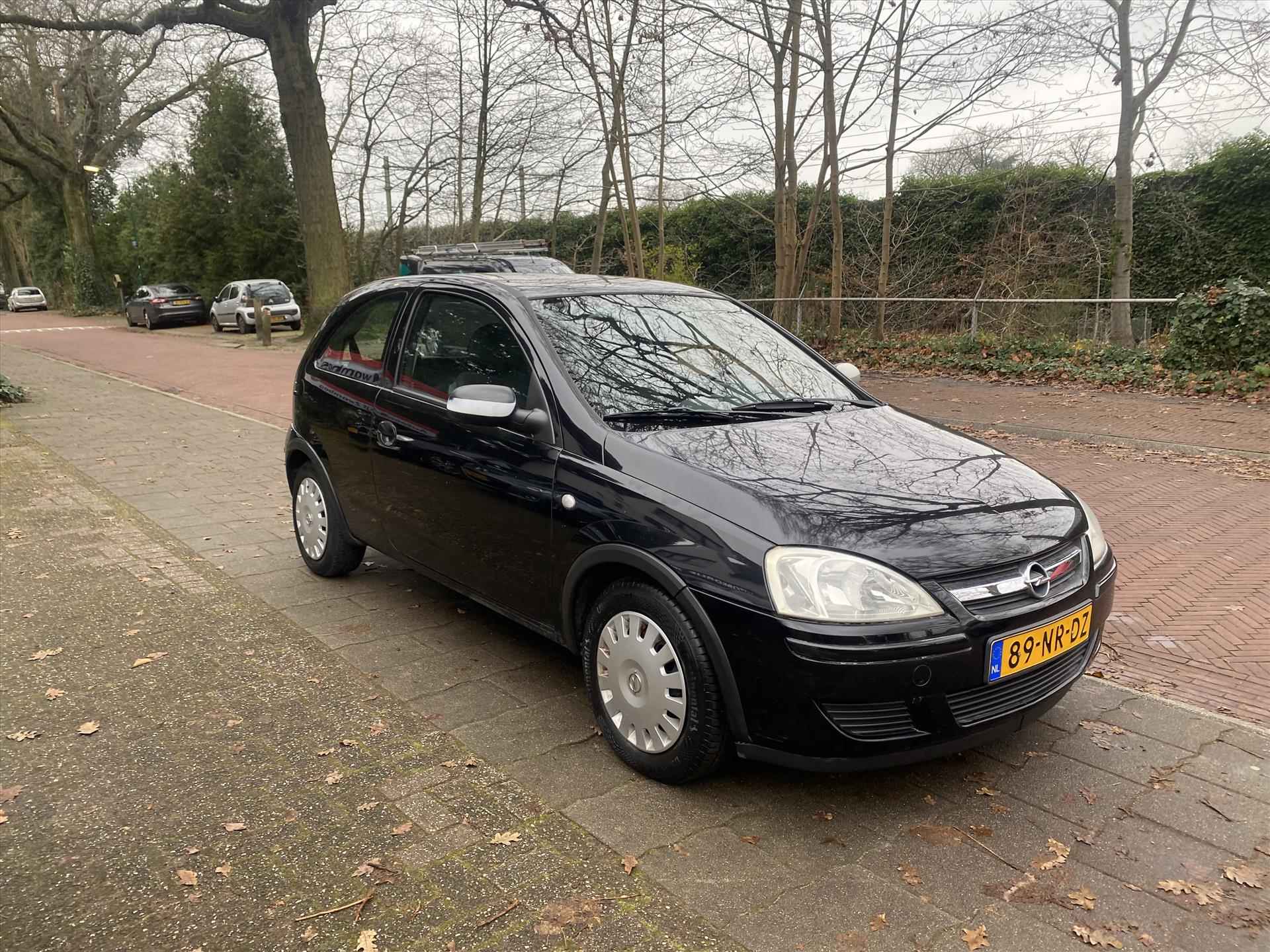 Opel Corsa 1.2 16V 3D Enjoy - 5/19