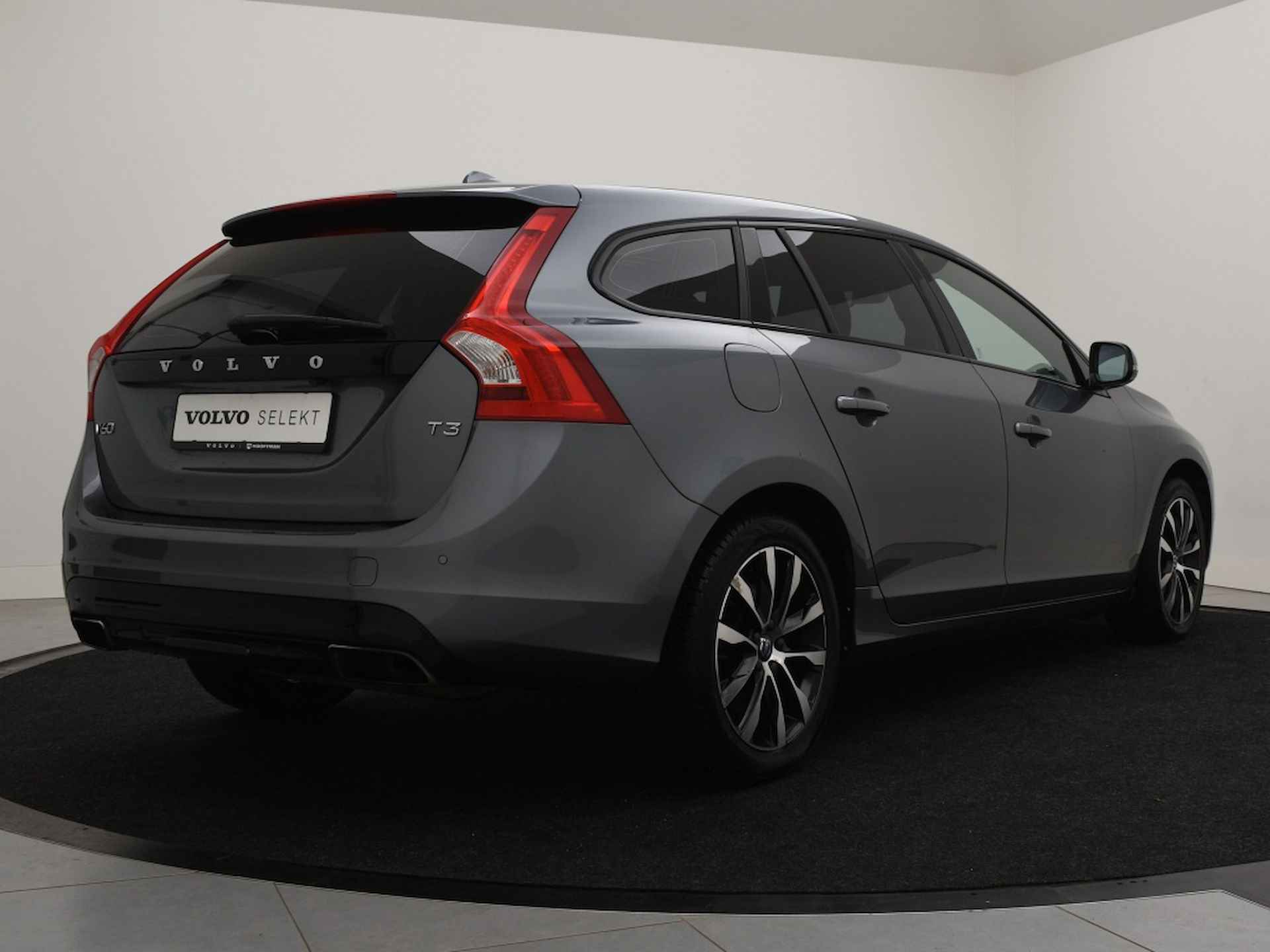 Volvo V60 T3 AUT(6) POLAR+ DYNAMIC SPORTLEDER XENON NAVI STANDKACHEL - 4/34