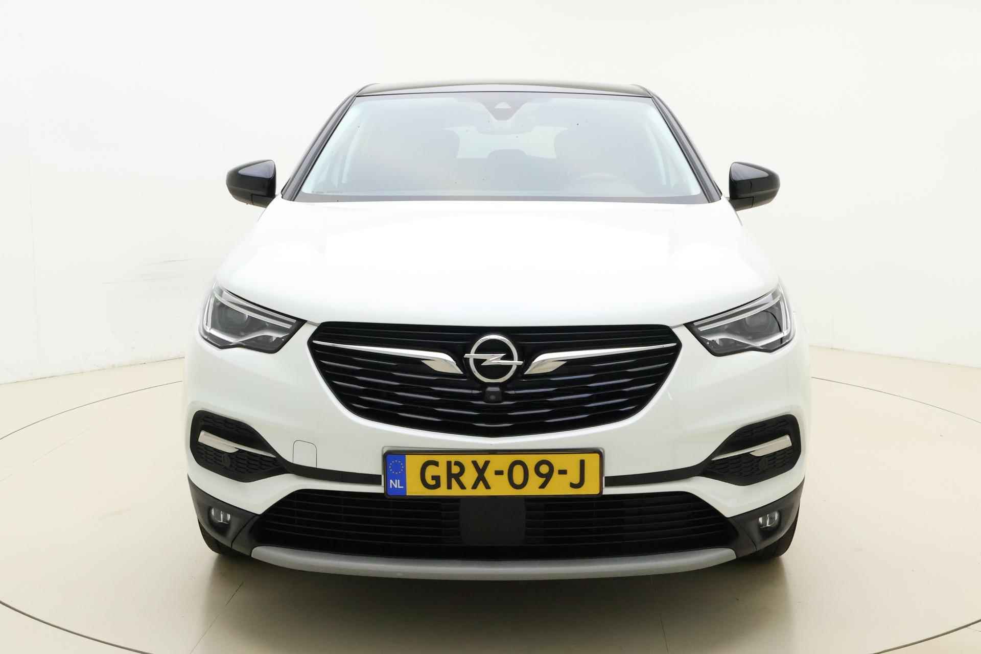 Opel Grandland X 1.6 Turbo Hybrid4 Elegance 300 PK | Navigatie | Keyless | 36 Camera | Zwart dak | Electrische achterklep | Lichtmetalen velgen | AGR - 7/42