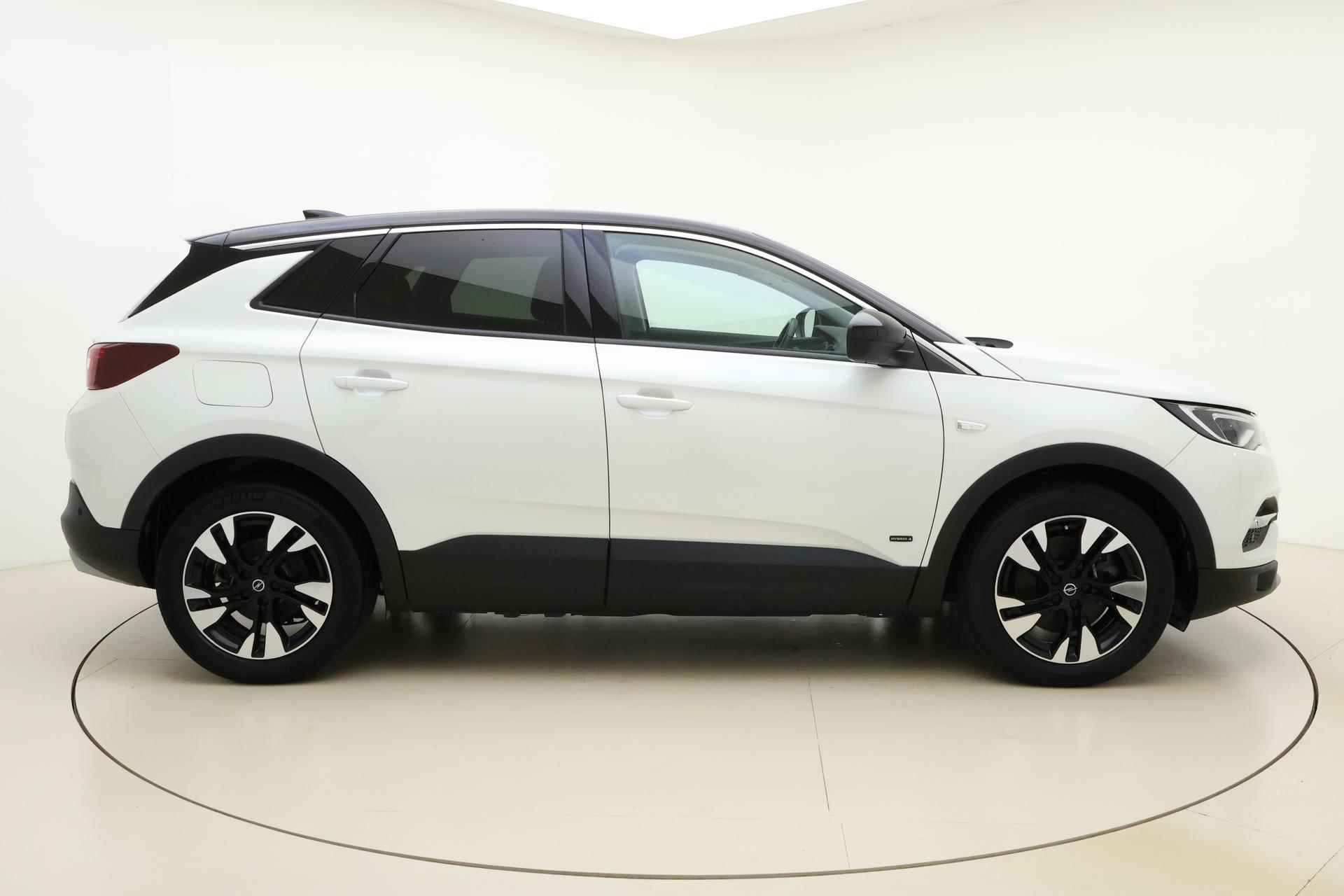 Opel Grandland X 1.6 Turbo Hybrid4 Elegance 300 PK | Navigatie | Keyless | 36 Camera | Zwart dak | Electrische achterklep | Lichtmetalen velgen | AGR - 10/42