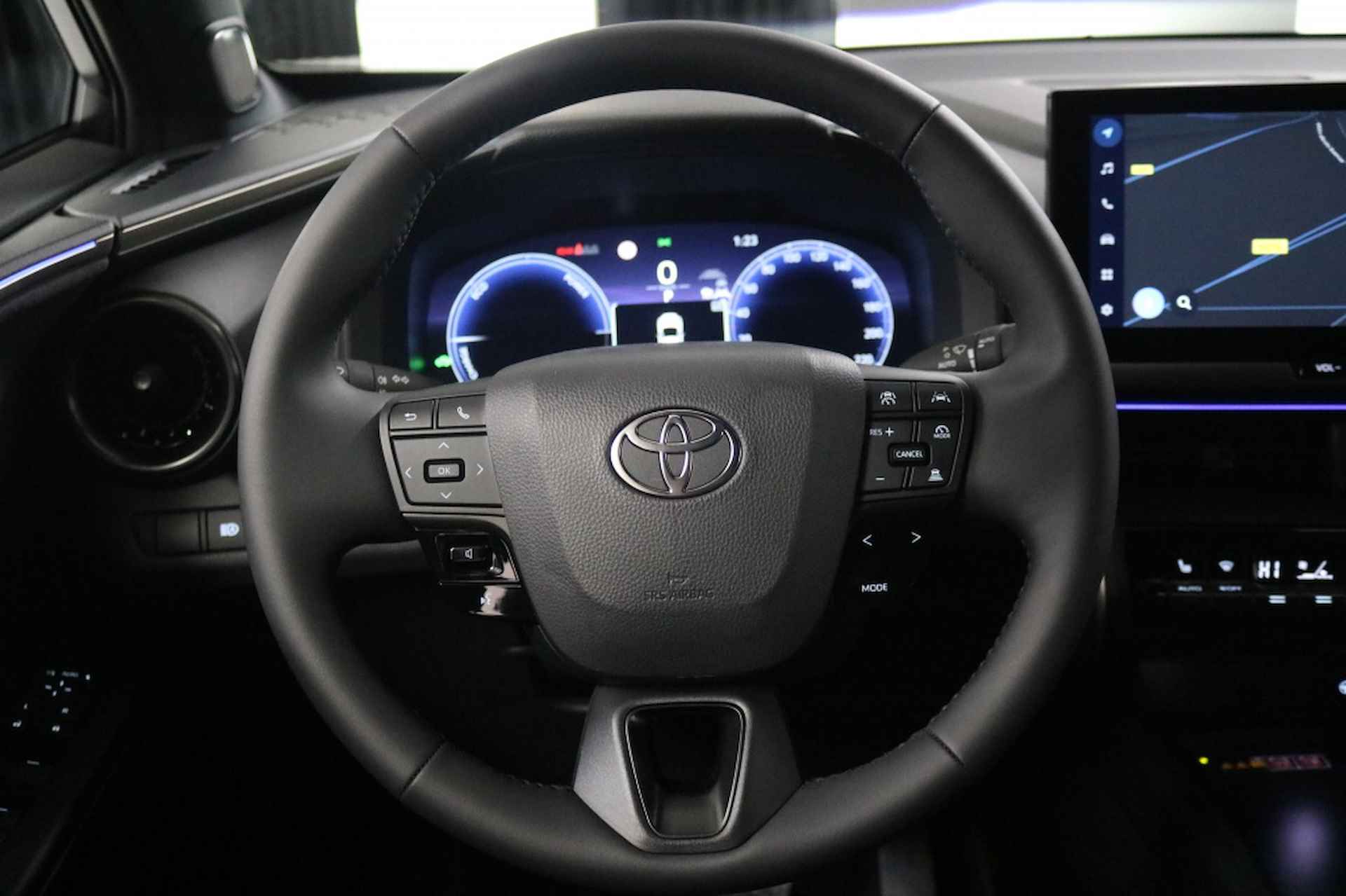 Toyota C-HR Hybrid 140 Executive JBL Two-Tone - 17/39