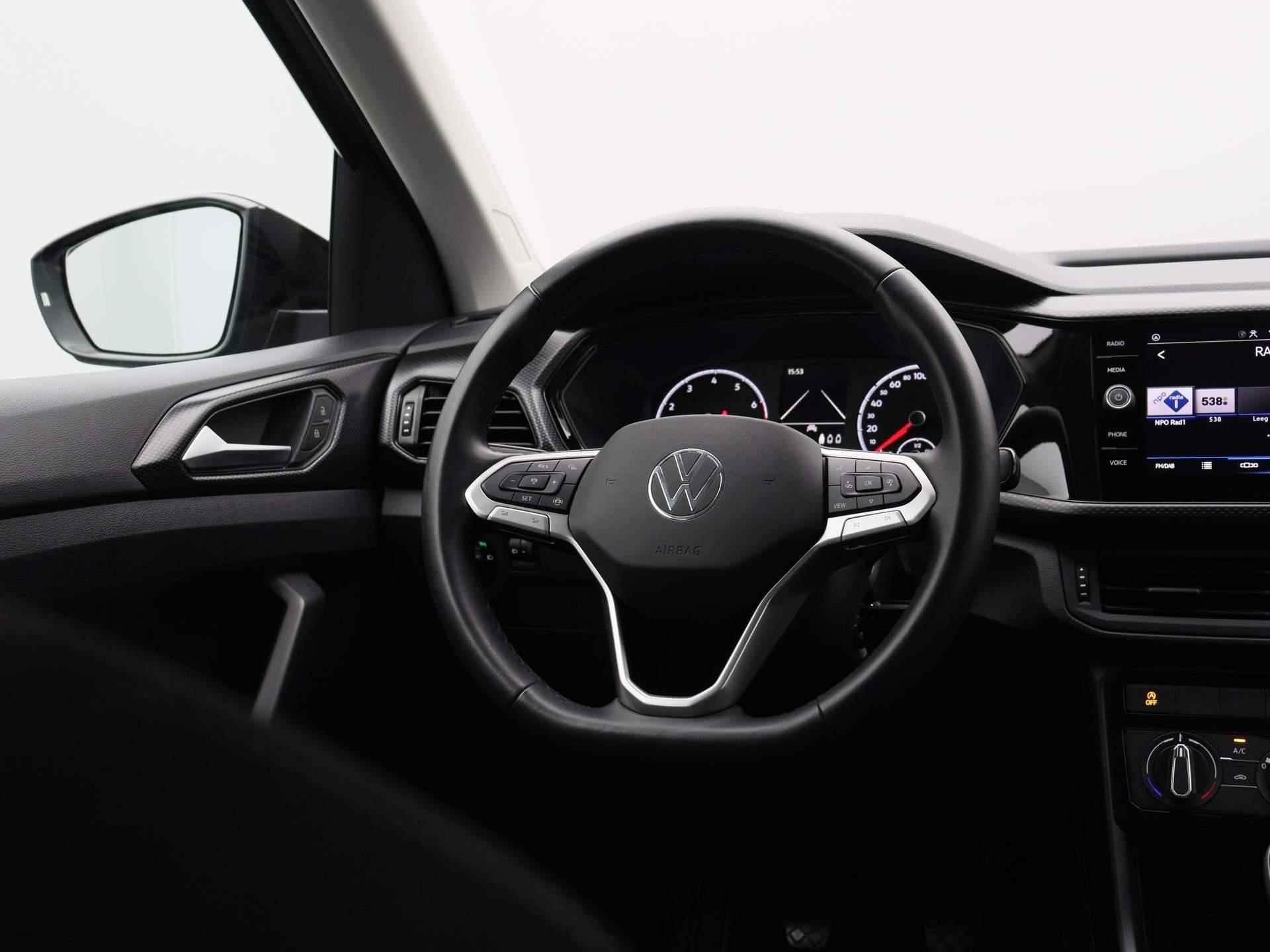 Volkswagen T-Cross 1.0 TSI Life 95 PK | Camera | Apple Carplay | Android Auto | Adaptive Cruise Control | DAB+ | LED verlichting | Lane Assist | Airco | Elektrisch inklapbare buitenspiegels | - 12/38