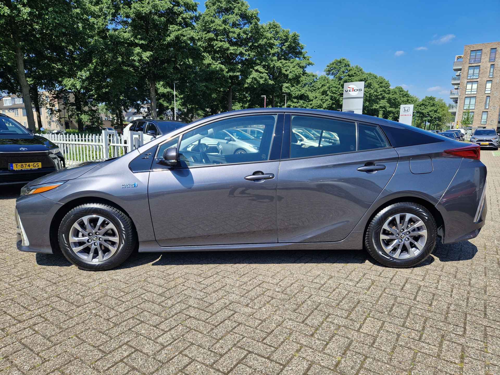 Toyota Prius 1.8 Plug-in Dynamic Dodenhoekdetectie, Navigatie, Head-up Display , All-in Rijklaarprijs - 2/31