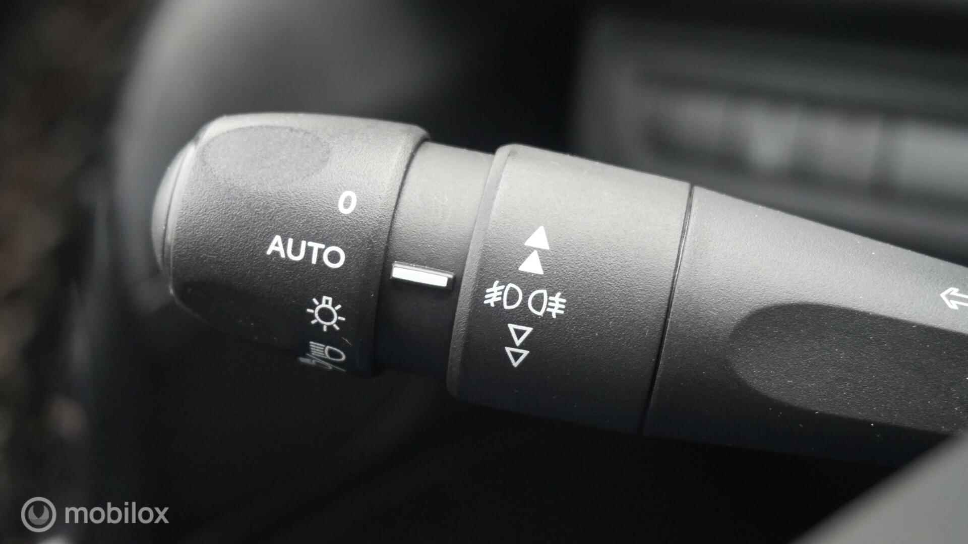 Peugeot 208 1.6 VTi Allure Automatisch Airco | Cruise Control - 18/32