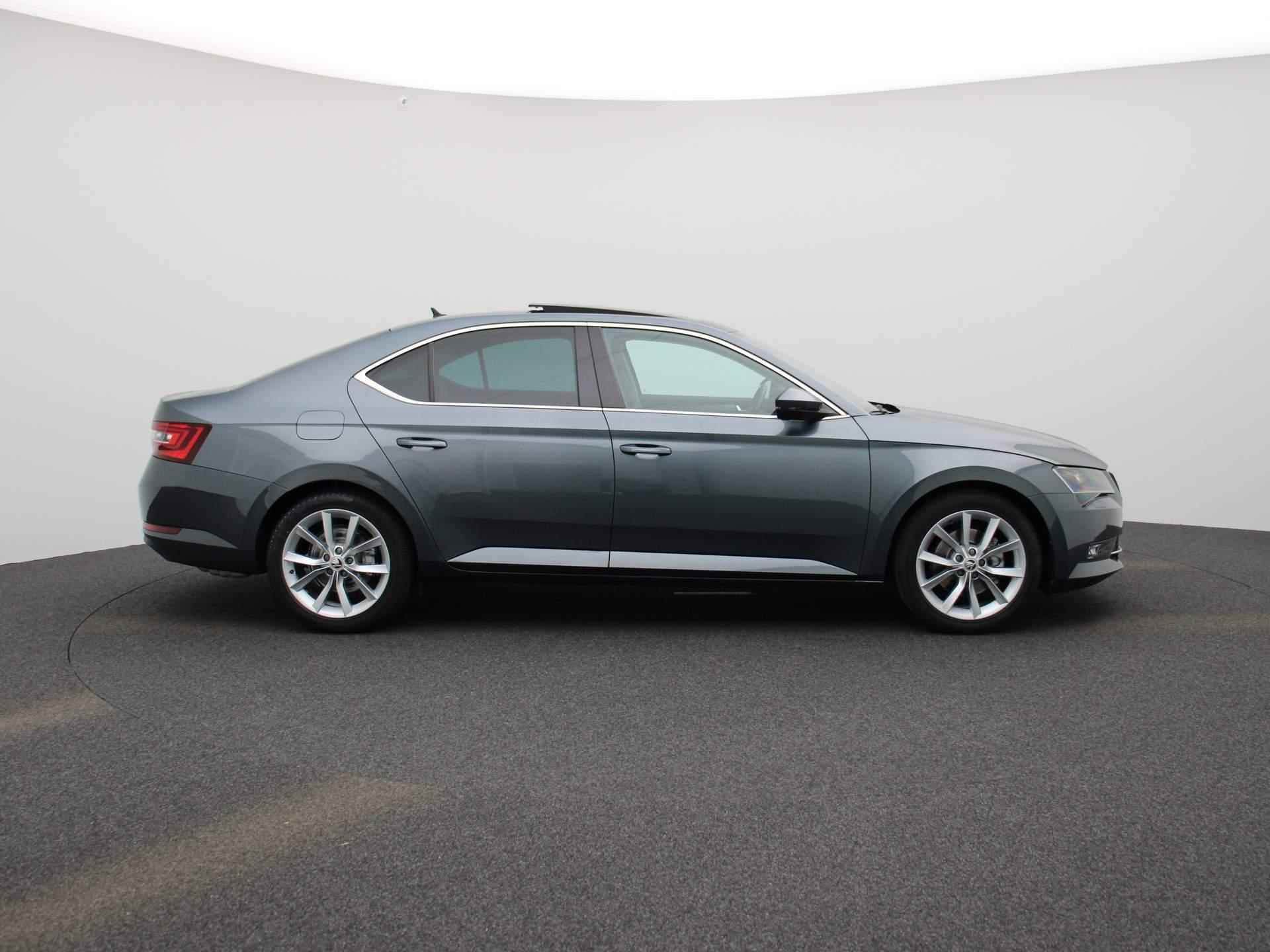 Skoda Superb 1.5 TSI ACT Business Edition 150 PK | AUTOMAAT | HALF LEDER | NAVIGATIE | PANORAMADAK | VOORRUIT VERWARMING | CAMERA | PARKEERSENSOREN | LICHTMETALEN VELGEN | STOELVERWARMING | TREKHAAK | ELEKTRISCH VERSTELBARE STOELEN | CLIMATE CONTROL | CANTON SOUND SYSTEM | - 6/41