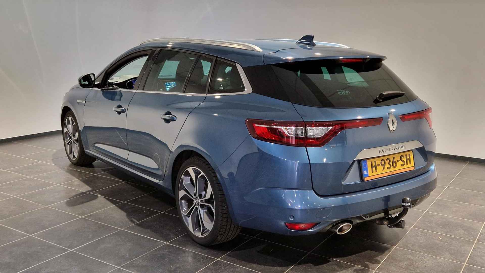 Renault Mégane Estate 1.3 TCe 140 Bose | Achteruitrijcamera | Stoelverwarming | Trekhaak - 3/29