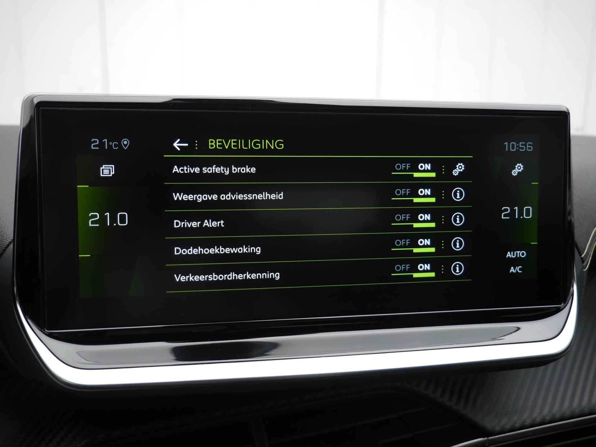 Peugeot 208 1.2 PureTech GT 130pk Automaat | Stoelverwarming | Navigatie | Dodehoekdetectie | LED - 36/59