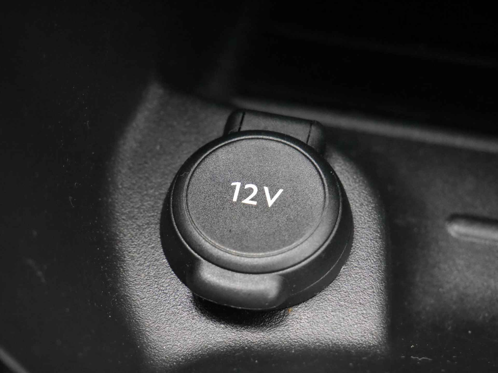 Peugeot 208 1.2 PureTech GT 130pk Automaat | Stoelverwarming | Navigatie | Dodehoekdetectie | LED - 44/59