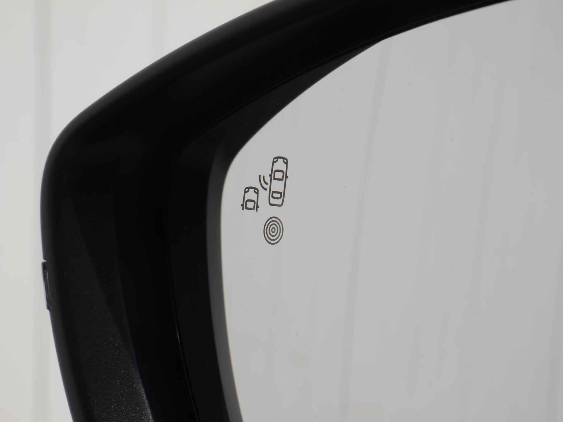 Peugeot 208 1.2 PureTech GT 130pk Automaat | Stoelverwarming | Navigatie | Dodehoekdetectie | LED - 53/59