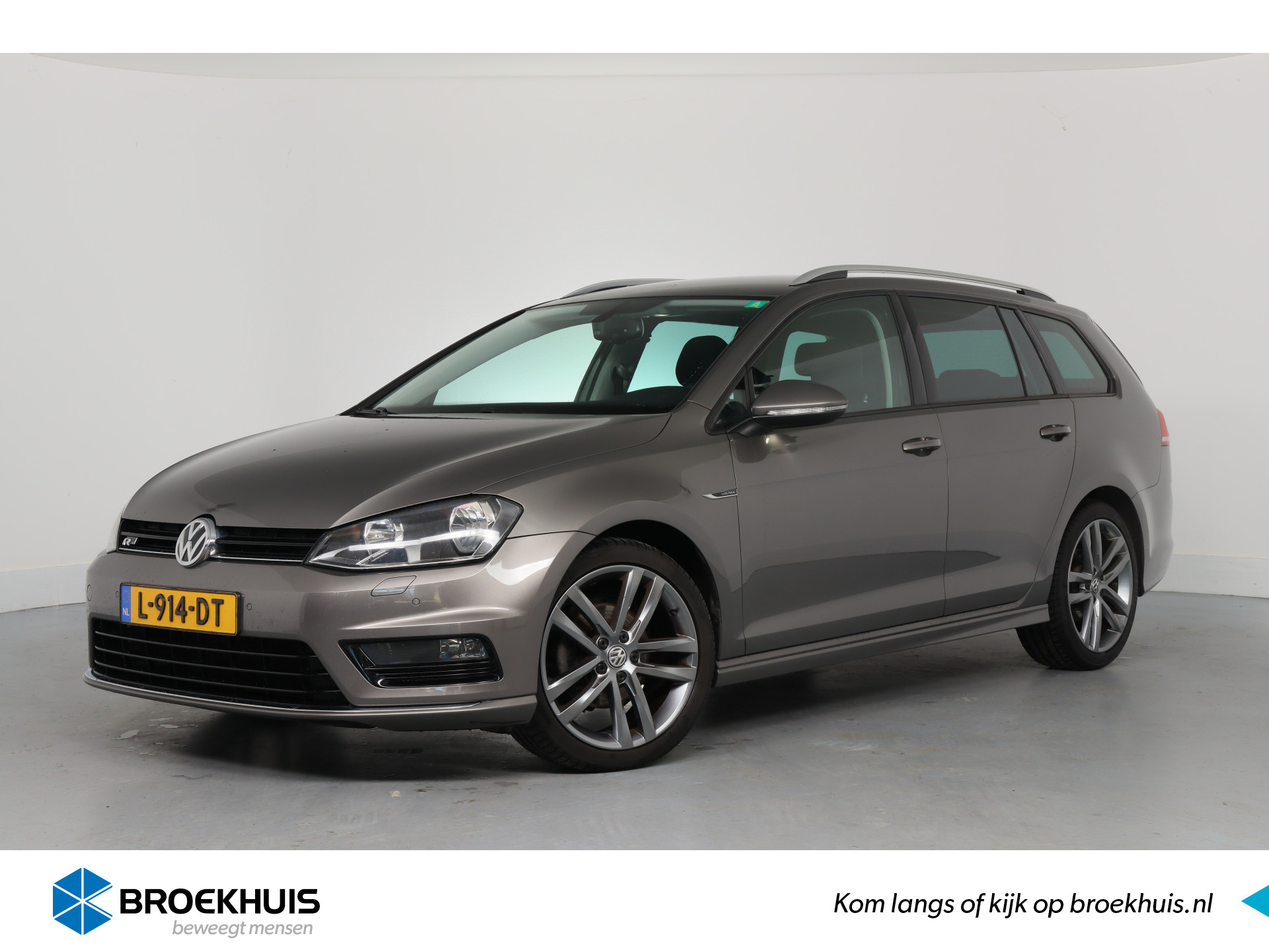 Volkswagen GOLF Variant 1.2 TSI Connected Series R-line | Navi | Clima | Stoelverwarming | Cruise Control | Parkeersensoren V+A | Lichtmetalen Velgen