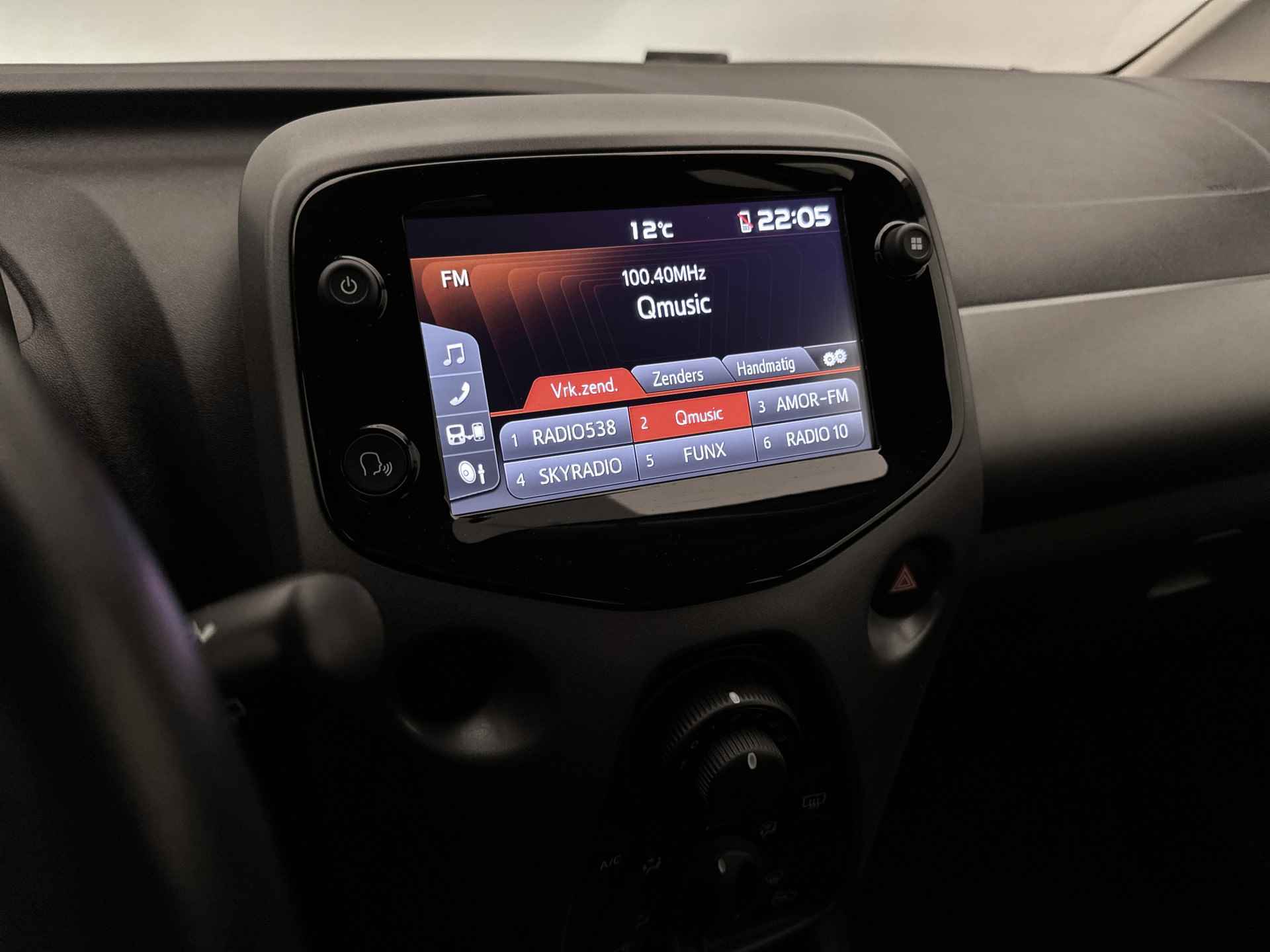 Toyota Aygo 1.0 VVT-i x-play | 1e Eigenaar | BTW | Camera | Airco | Apple Carplay/Android Auto | - 12/44