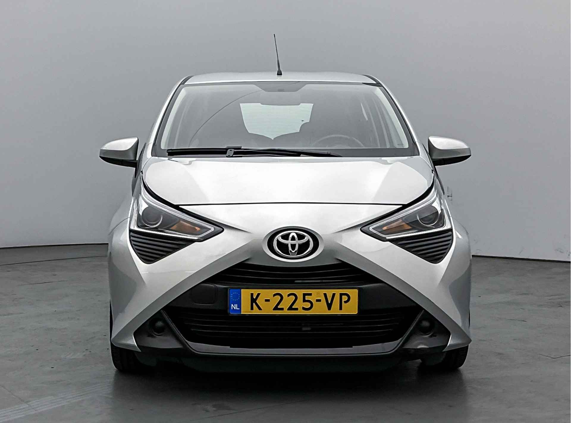 Toyota Aygo 1.0 VVT-i x-play | 1e Eigenaar | BTW | Camera | Airco | Apple Carplay/Android Auto | - 29/44