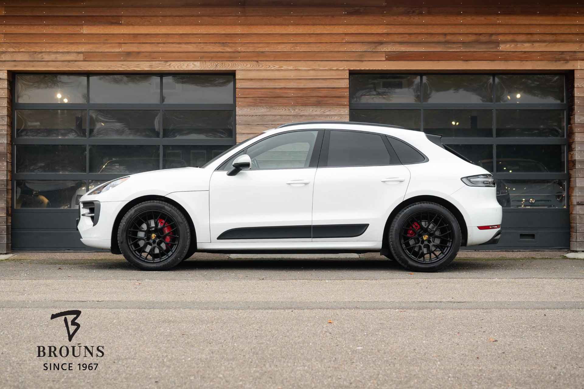 Porsche Macan 2.9 GTS 381pk *BOSE-Panorama-PASM-PDLS+-Trekh - 2/31