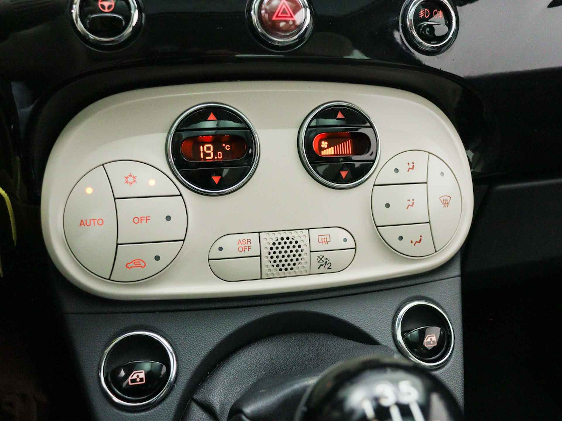 Fiat 500 1.2 Lounge | Panoramadak | Navigatie | Onderhoudsboekjes - 30/41