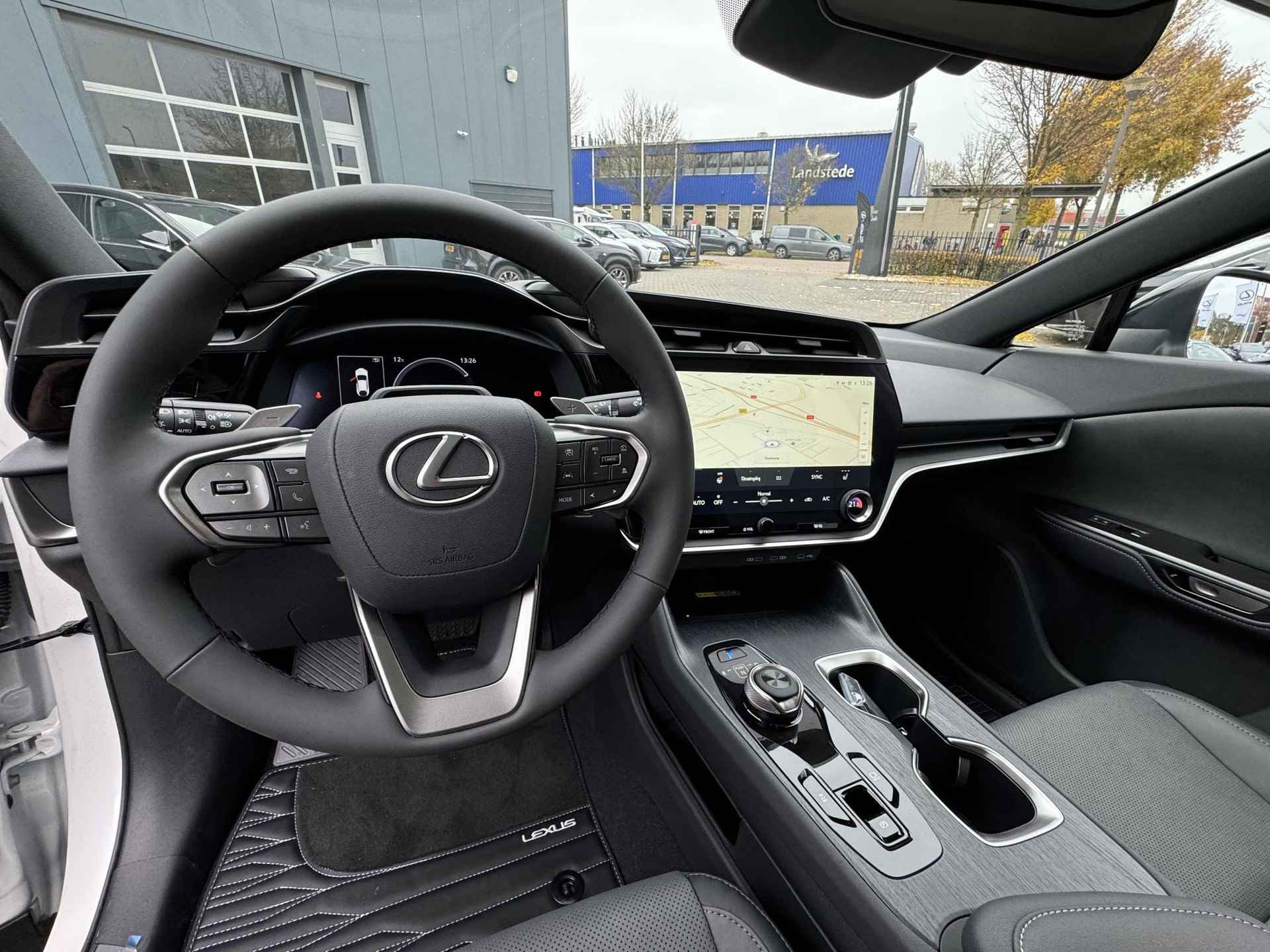 Lexus RZ 450e Executive Line 71 kWh DIRECT LEVERBAAR VOORRAAD KORTING PANO-DAK STOELVERW STUURVERW EL STOEL ADAP-CRUISE BLIND-SPOT - 21/41