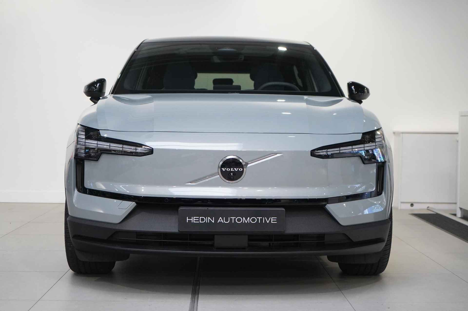 Volvo EX30 Single Motor Extended Range Plus 69 kWh |Voorraad Korting €4950,- | Uit Voorraad Leverbaar | Indigo Interior | Google Maps & internet | Harman & Kardon Audio | Adaptive Cruise Control & Pilot Assist | - 2/18