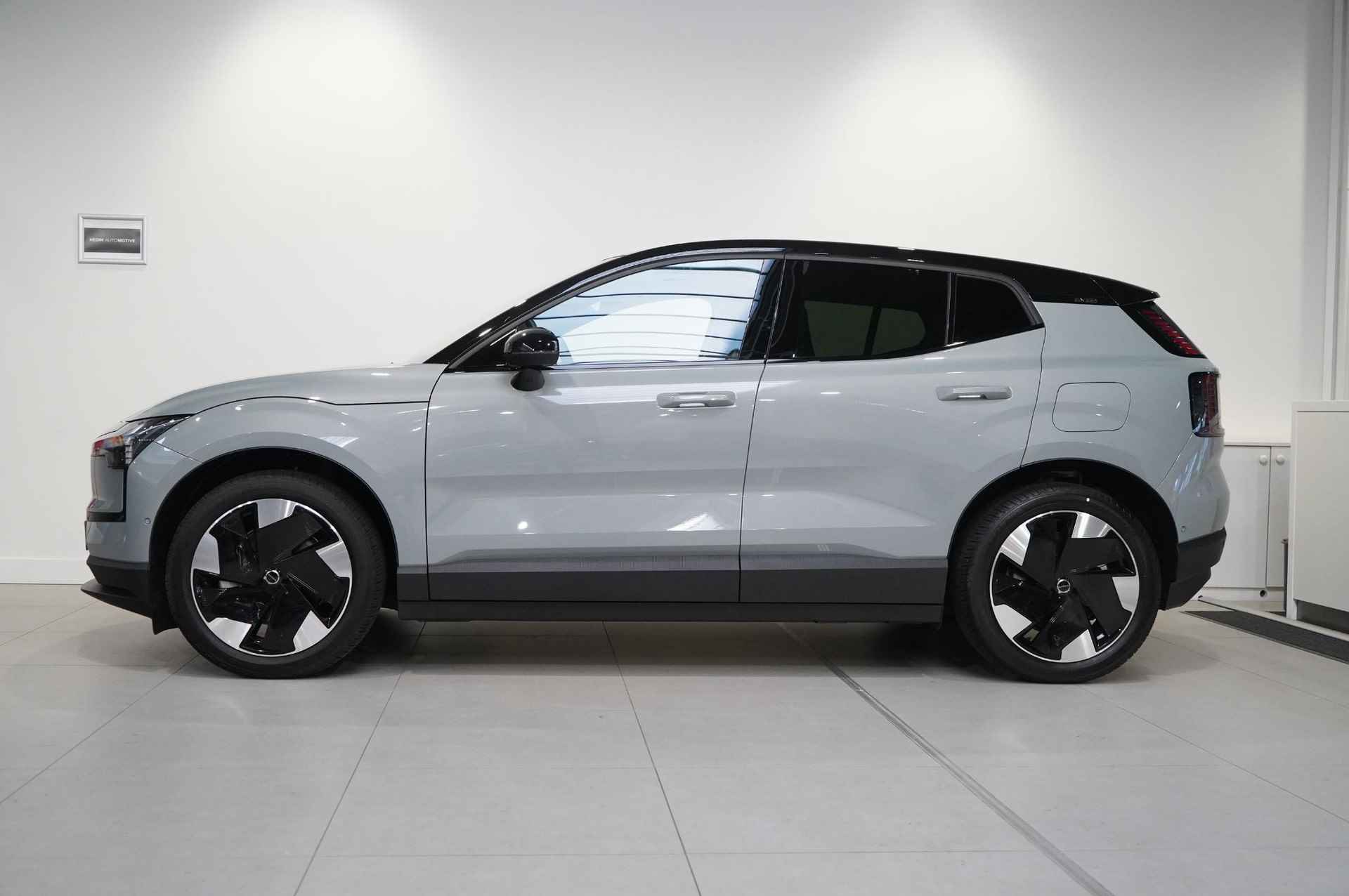 Volvo EX30 Single Motor Extended Range Plus 69 kWh |Voorraad Korting €4950,- | Uit Voorraad Leverbaar | Indigo Interior | Google Maps & internet | Harman & Kardon Audio | Adaptive Cruise Control & Pilot Assist | - 3/18