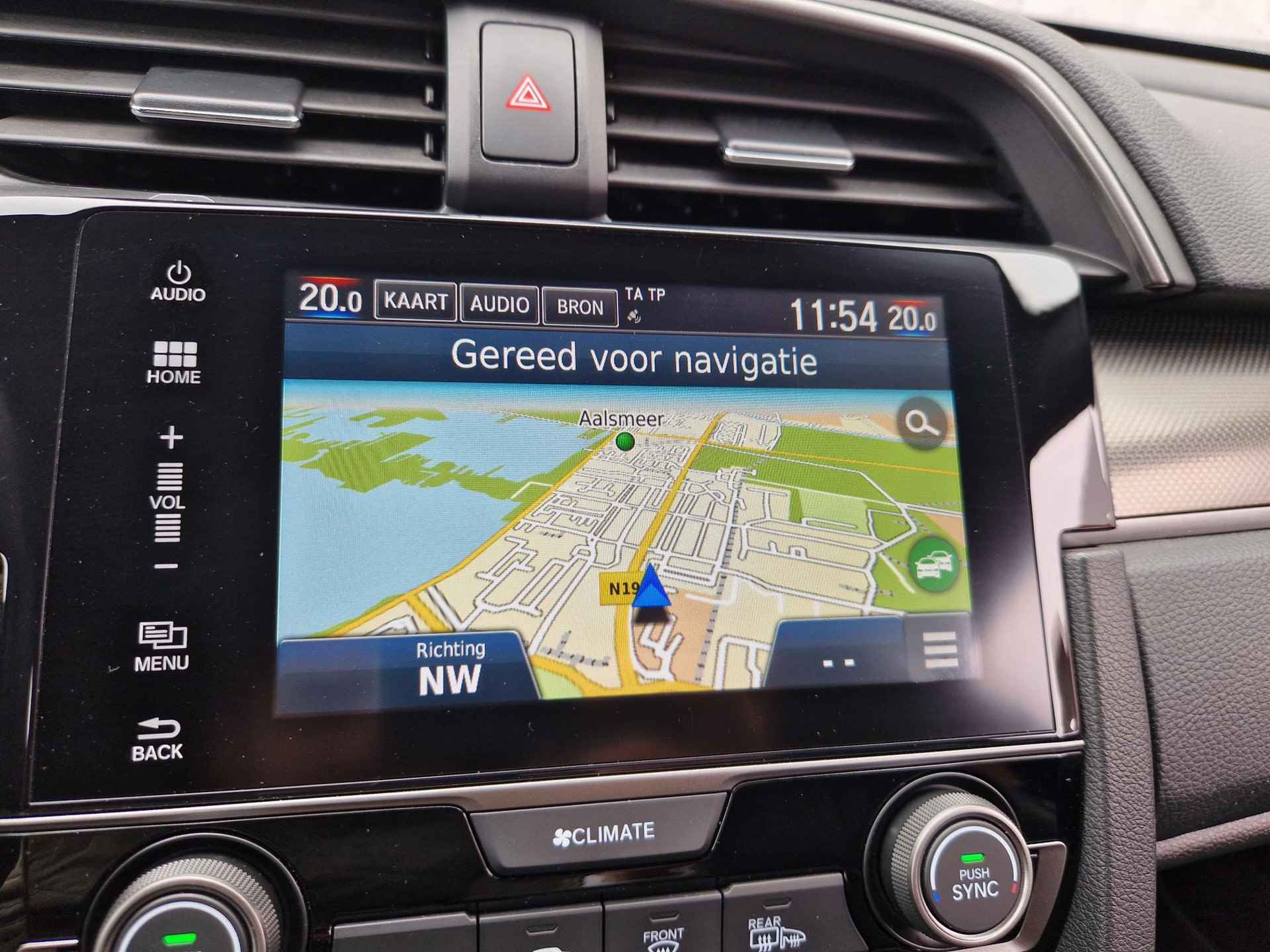 Honda Civic 1.0 i-VTEC Executive Automaat | Leer | Pano | Navi | PDC | Android Auto / Apple Carplay | Stoelverwarming | BSD | - 7/28