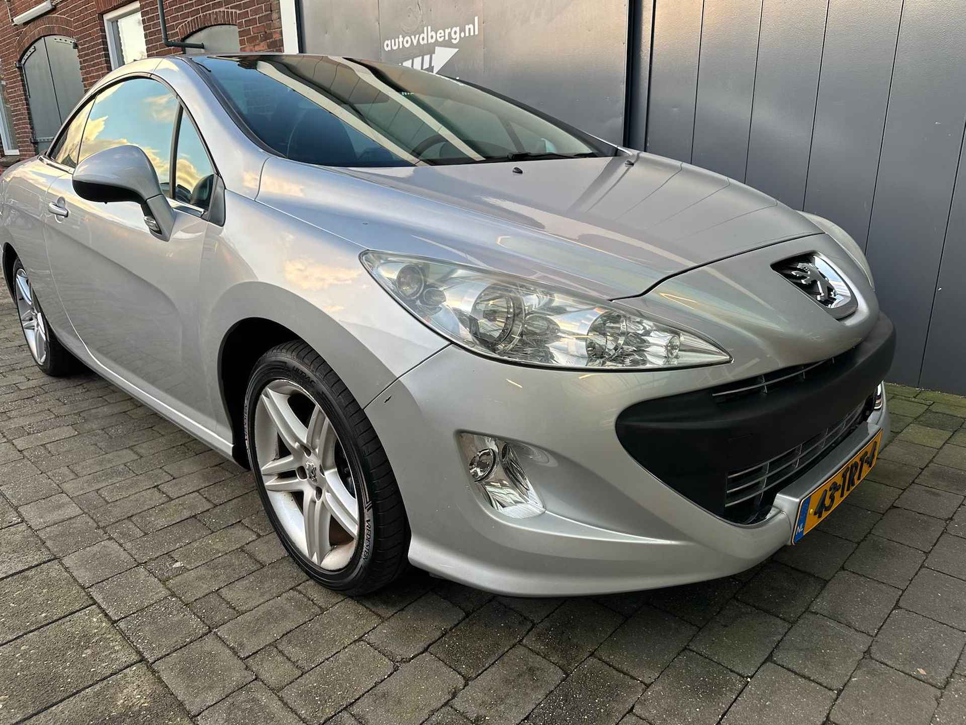 Peugeot 308 CC 1.6 VTi Sport - 8/17