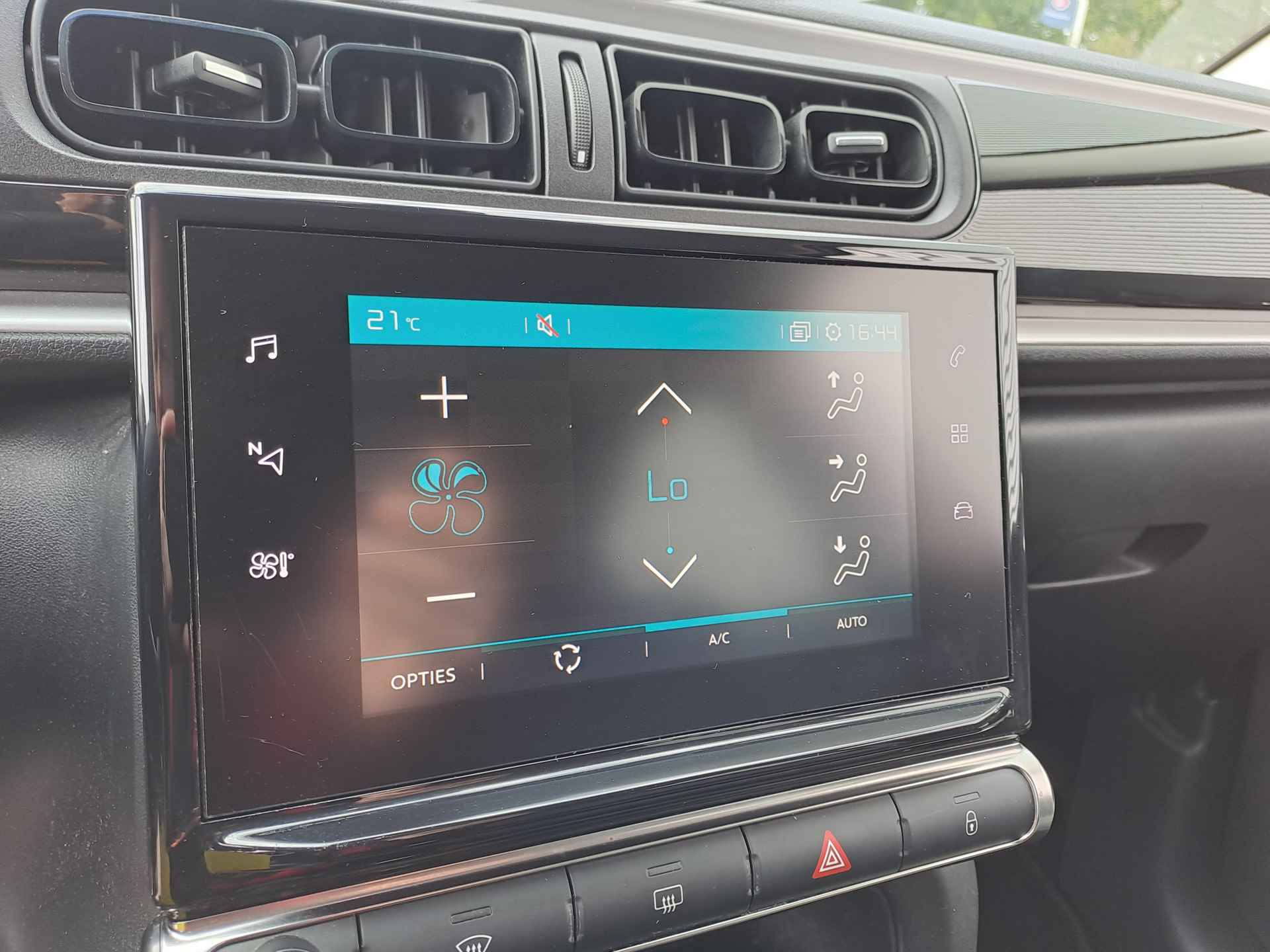 Citroën C3 1.2 PureTech S&S Feel Edition | Apple Carplay/Android Auto | Navi | PDC - 18/26