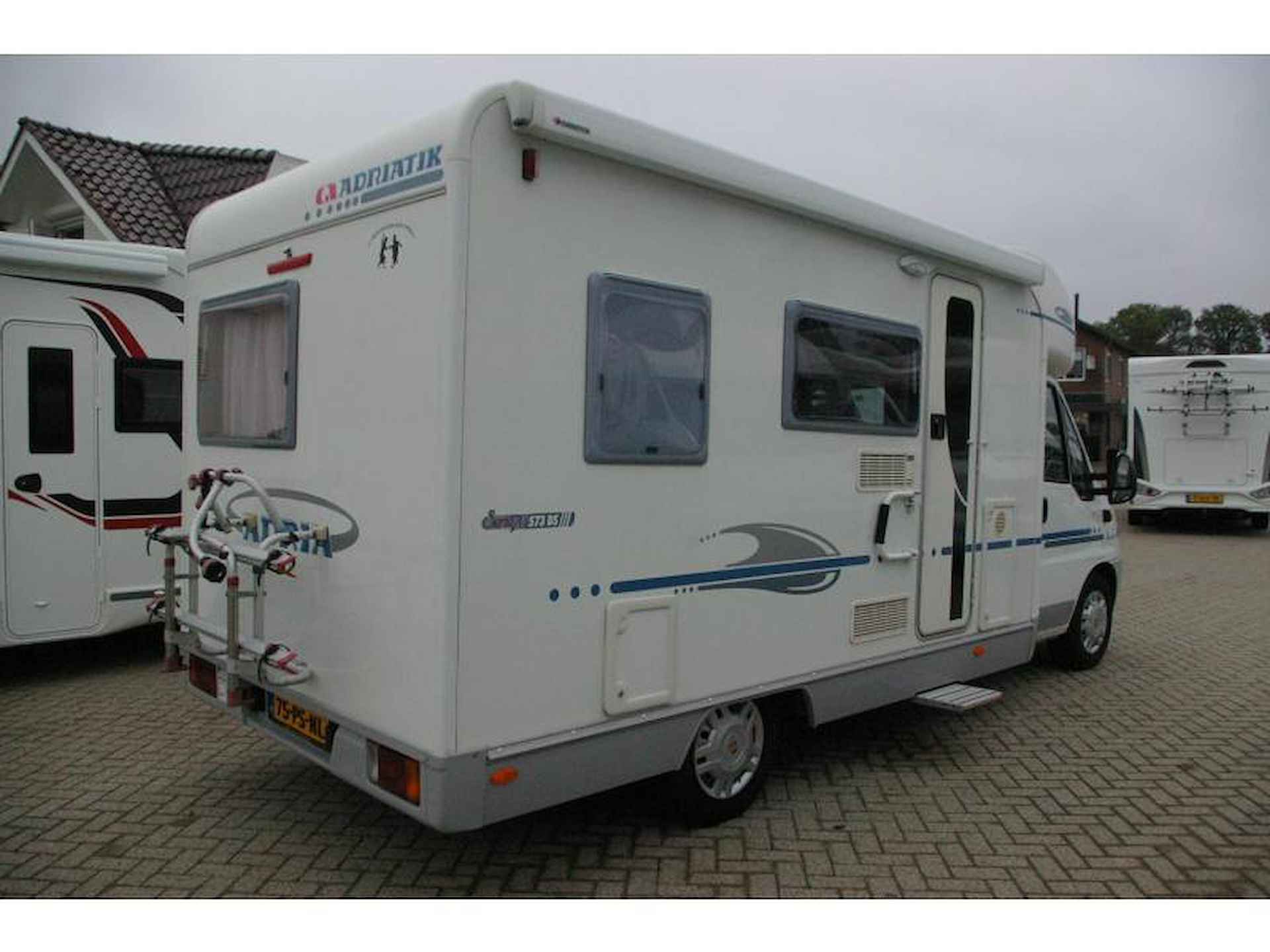 Adria Coral 573 DS Fransbed, Trienzit. - 3/15