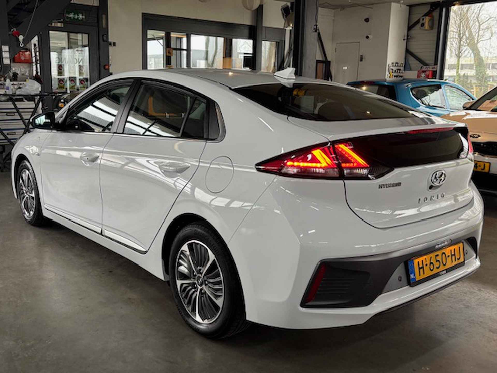 HYUNDAI Ioniq 1.6 GDI Blue PHEV 141 pk DCT Comfort - 3/50